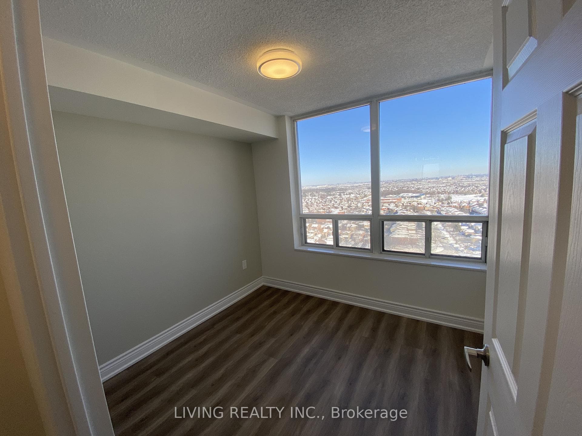 55 Strathaven Drive Unit 1801 photo 7