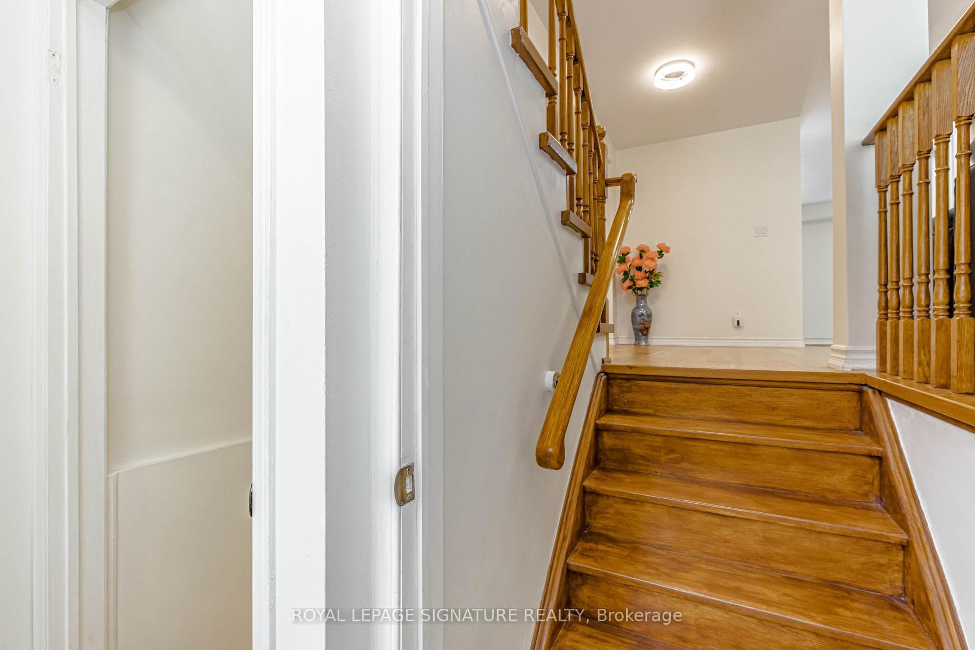 120 Tarragona Boulevard photo 3