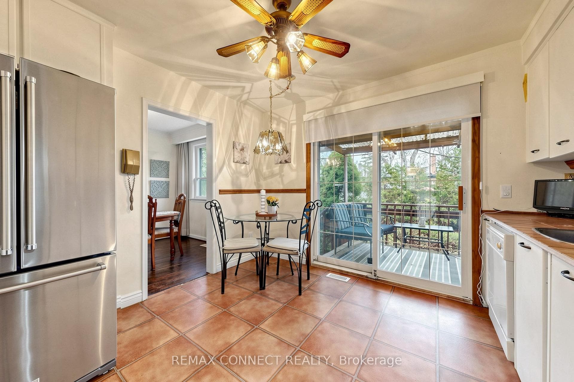 22 Woodgrove Drive photo 11