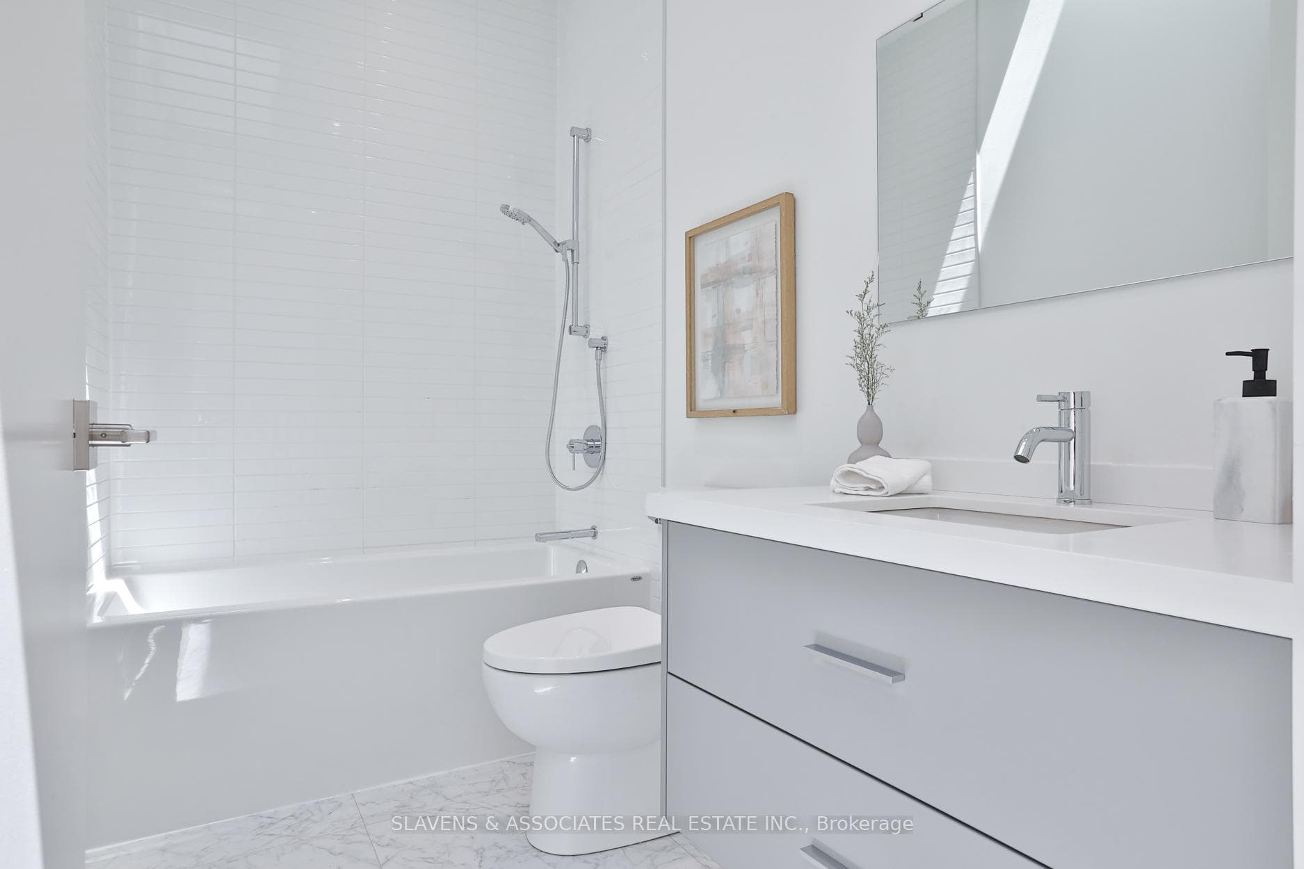 51 Alameda Avenue photo 28
