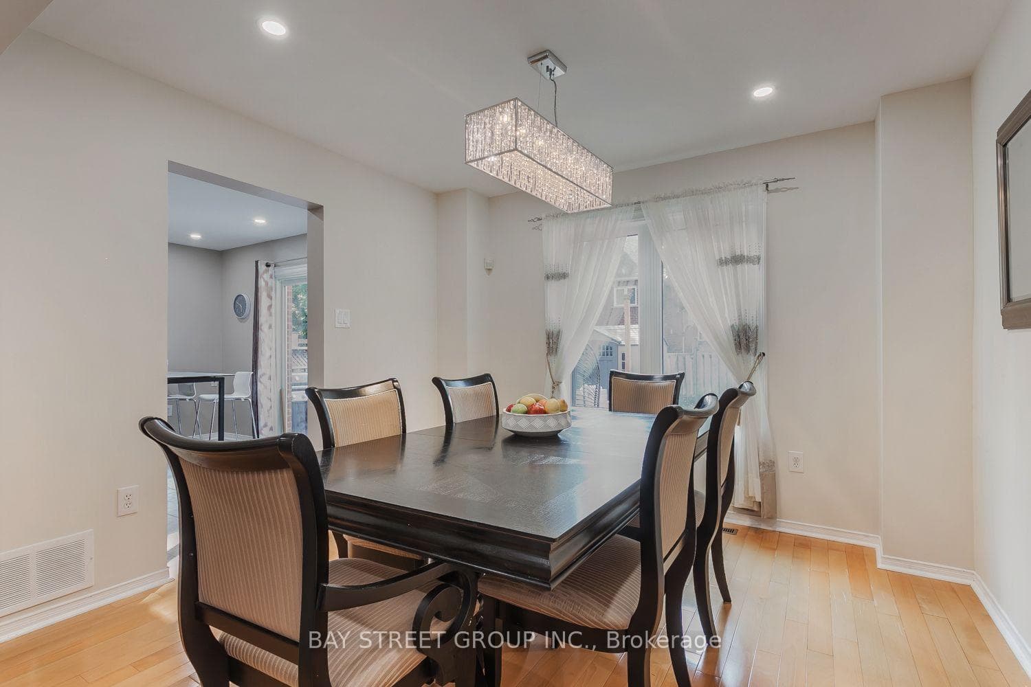 4882 Rosebush Road photo 7