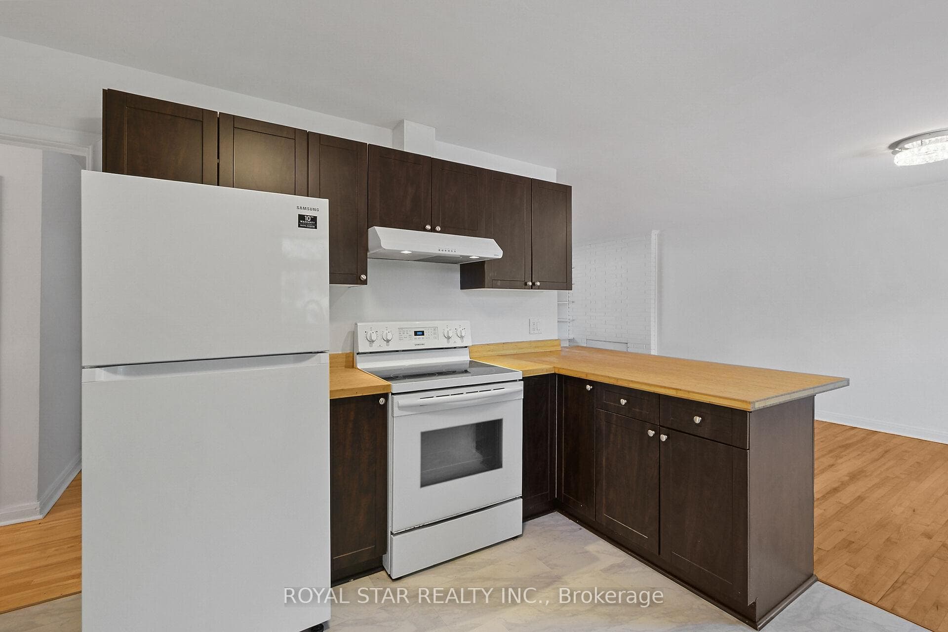 10 Delong Drive photo 20