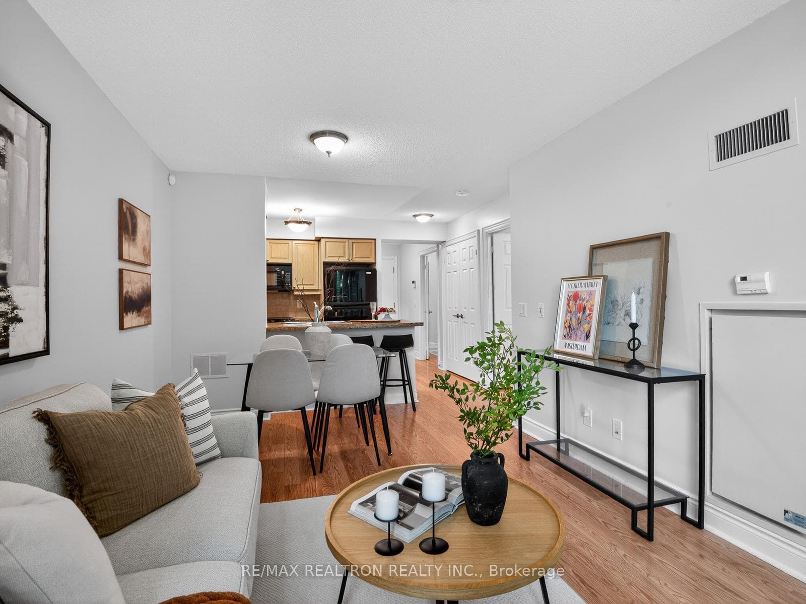 25 Greenview Avenue Unit 317 photo 12
