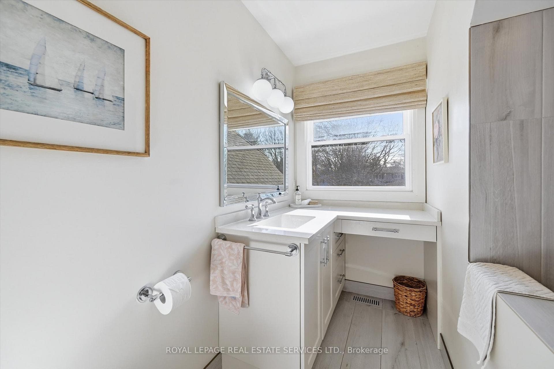 Beautifully Appointed Four-Piece Bathroom
