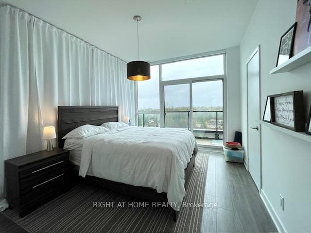 681 Yonge Street Unit PH14 photo 30
