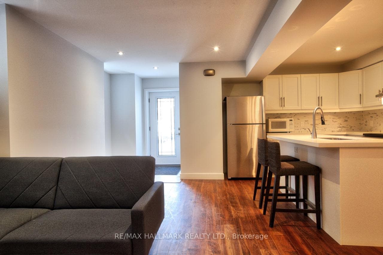 73 Lawrence Avenue Unit Ground photo 10