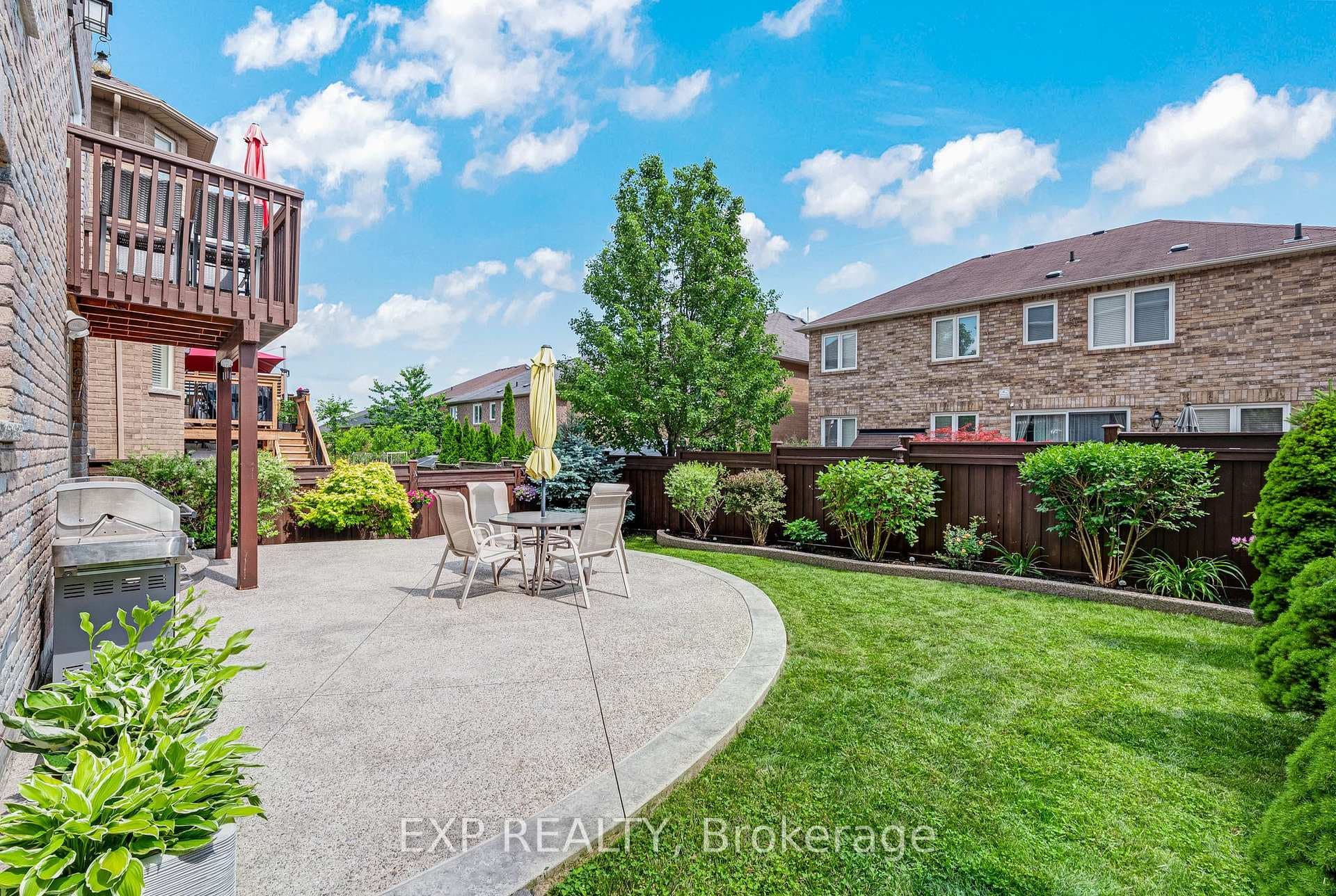 320 Dowson Loop photo 43