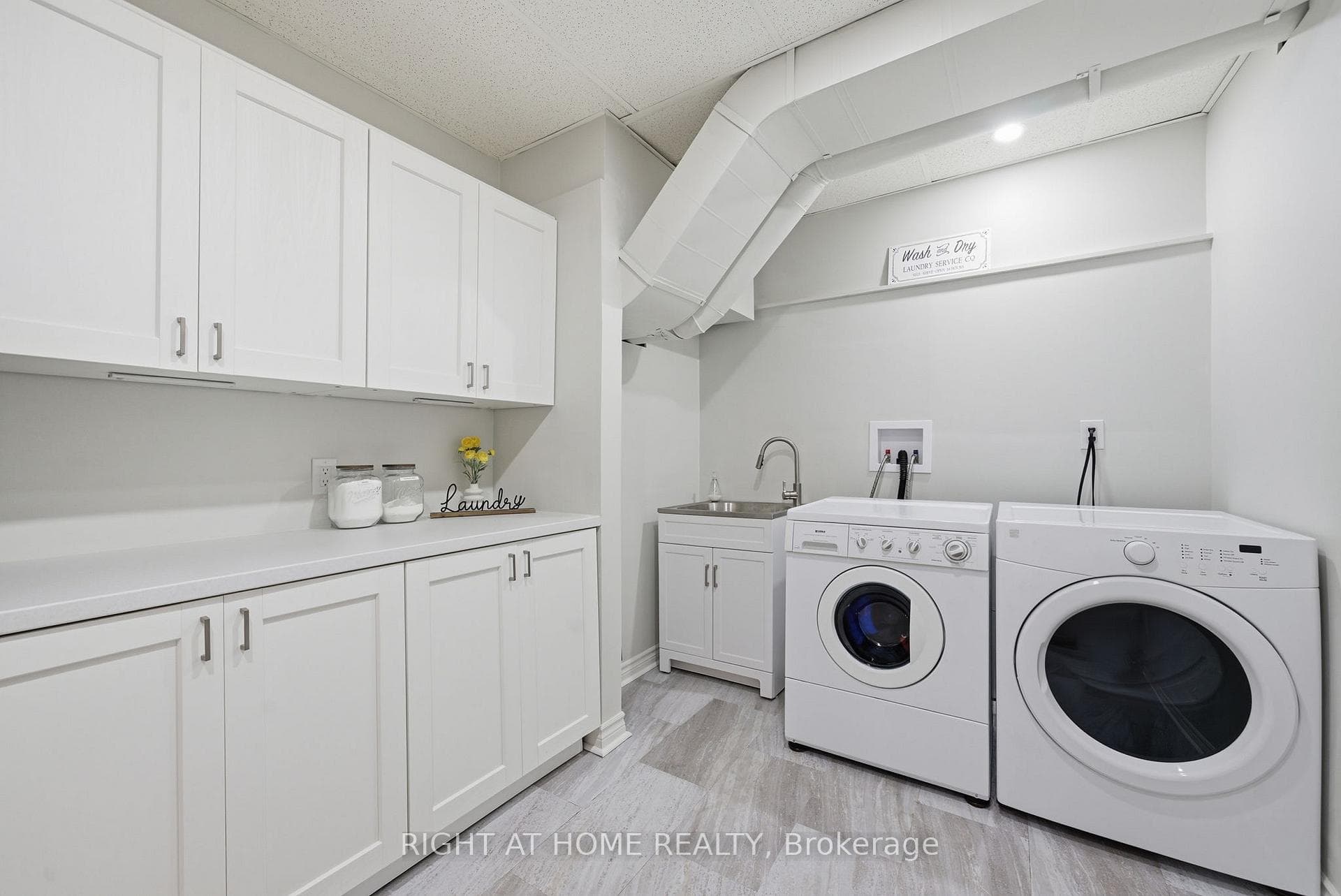 628 Marksbury Road photo 40