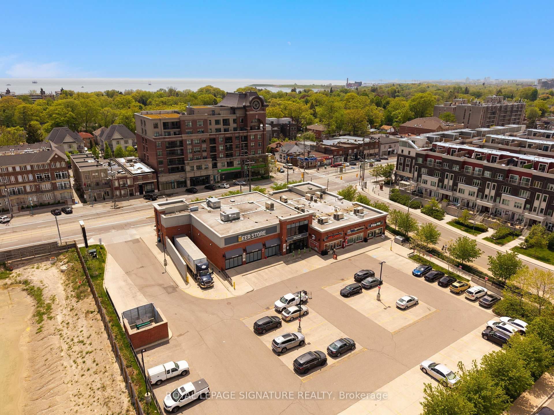 3563 Lake Shore Boulevard Unit 303 photo 49