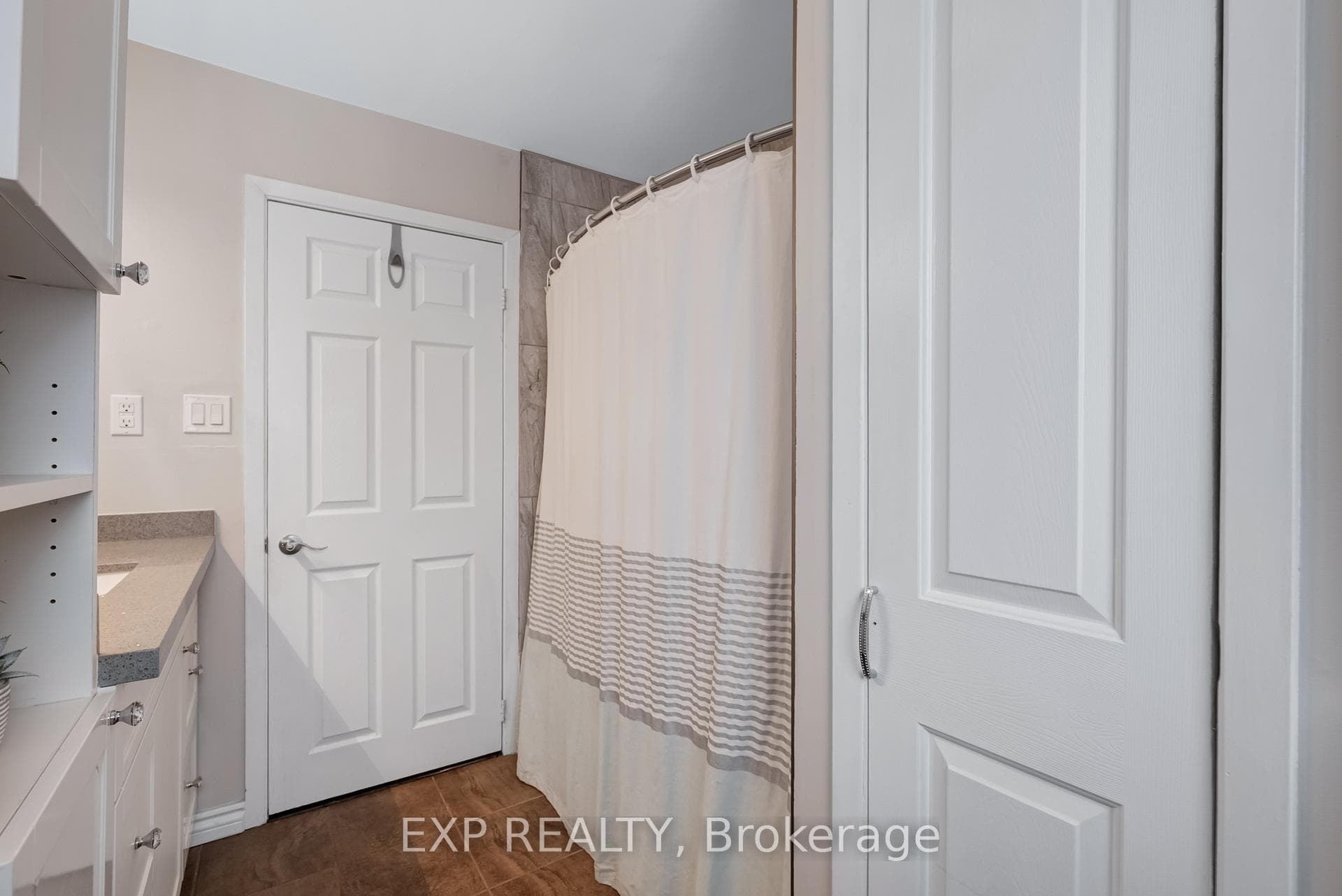 29 Alice Avenue photo 29