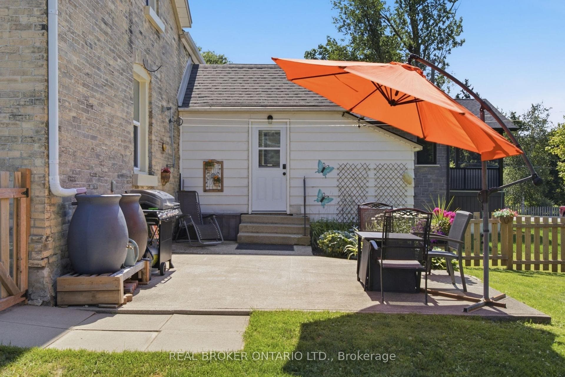520 Elma Street photo 33