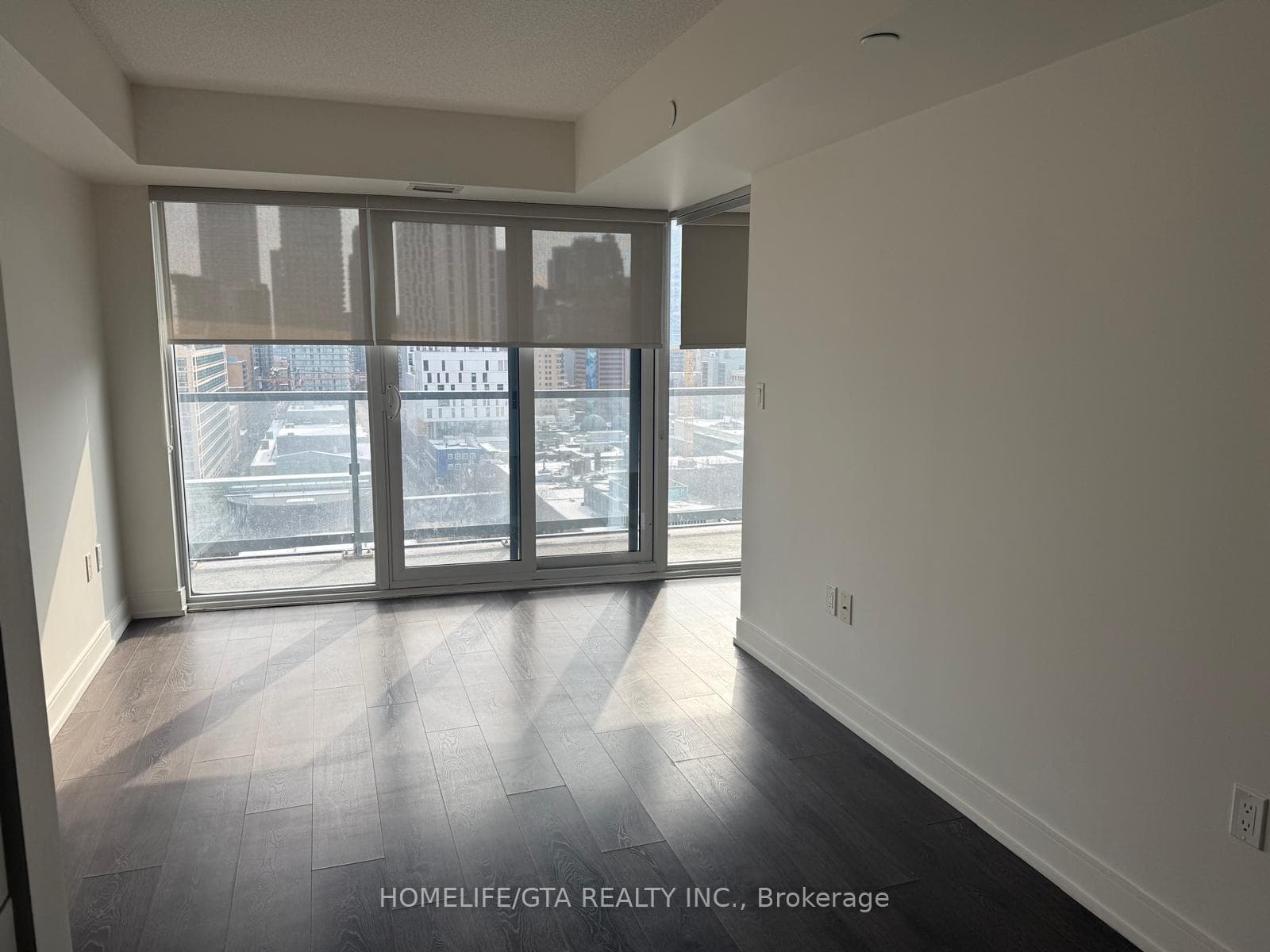 89 McGill Street Unit 1410 photo 13