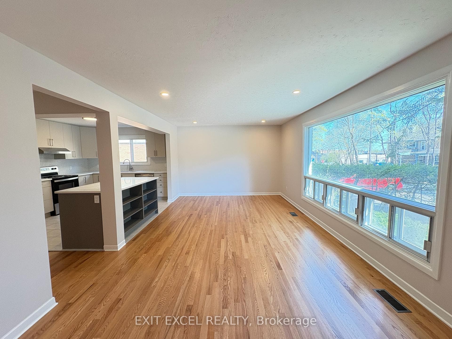 816 Dundee Avenue Unit 1 photo 2