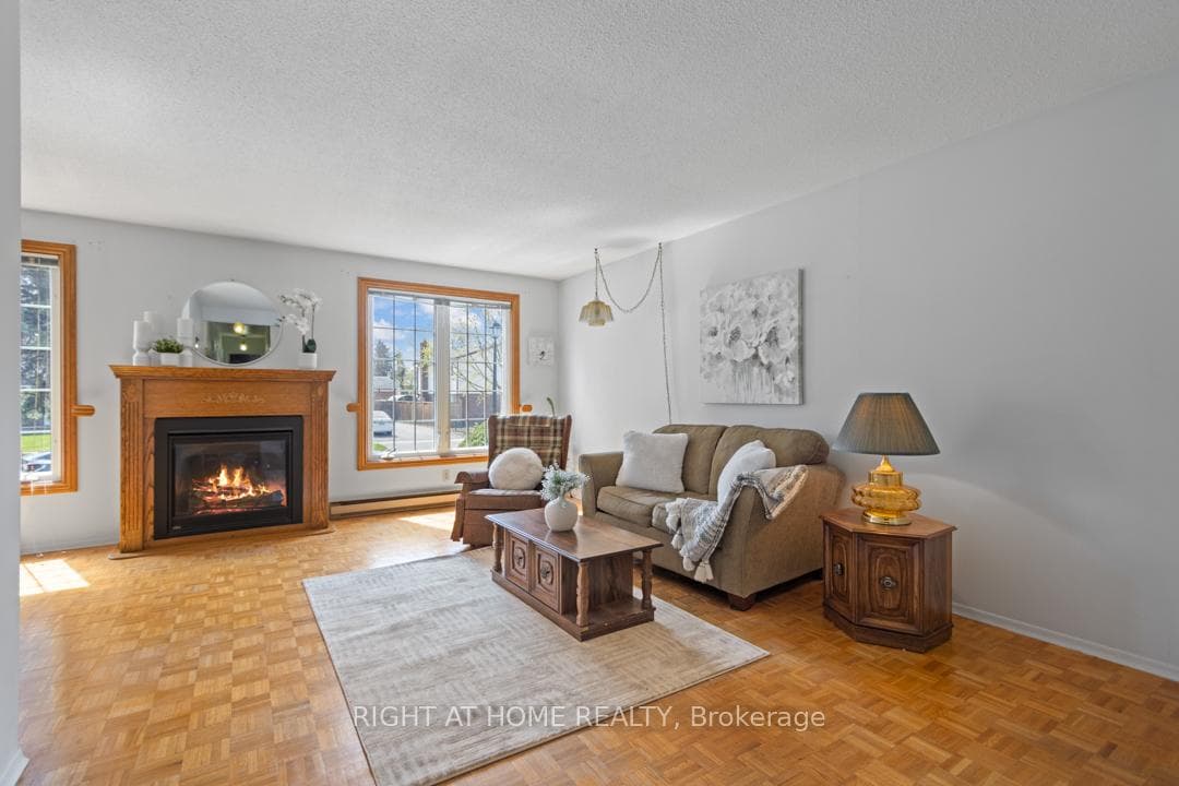 169 William Roe Boulevard photo 11