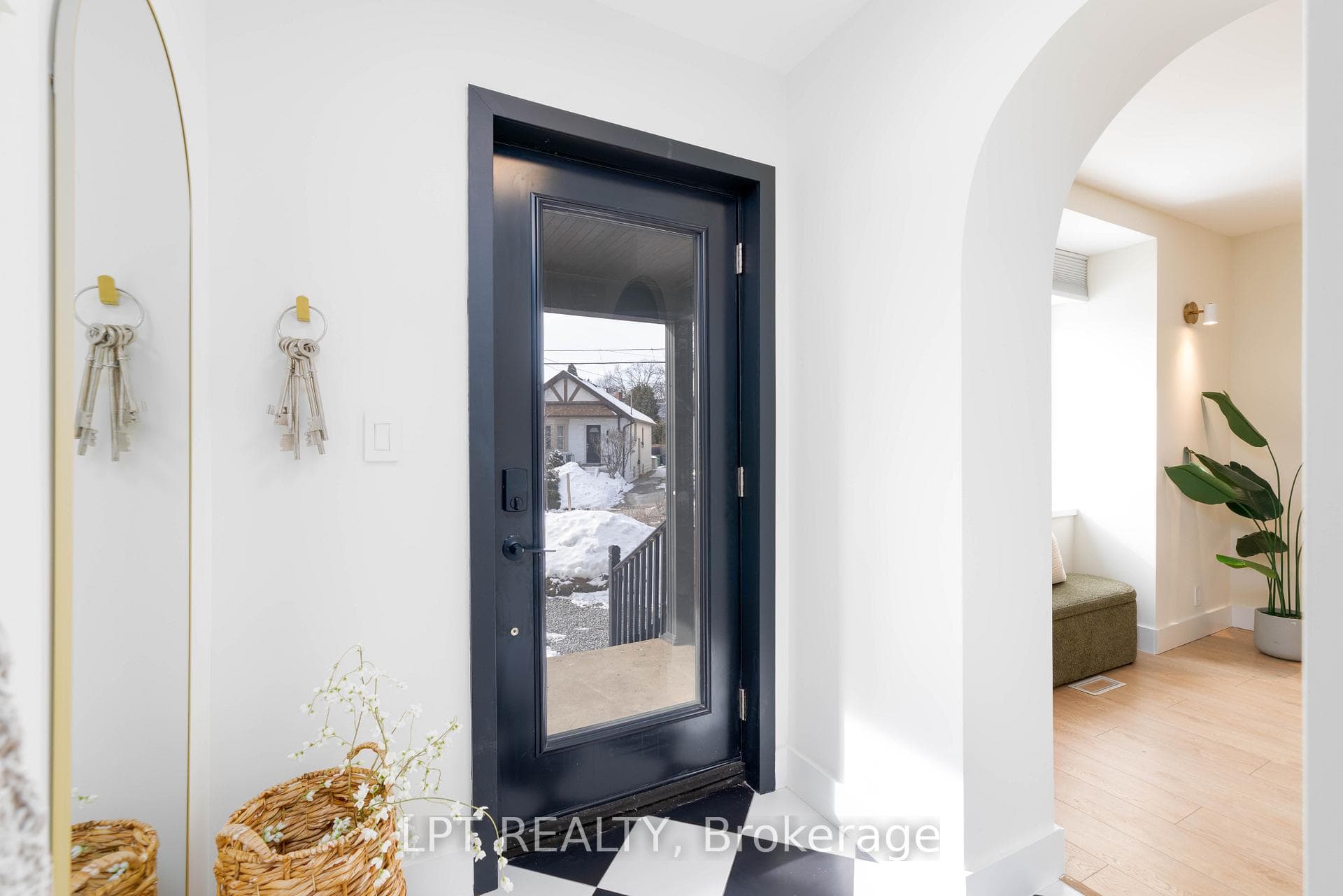 91 Cleveland Street photo 6