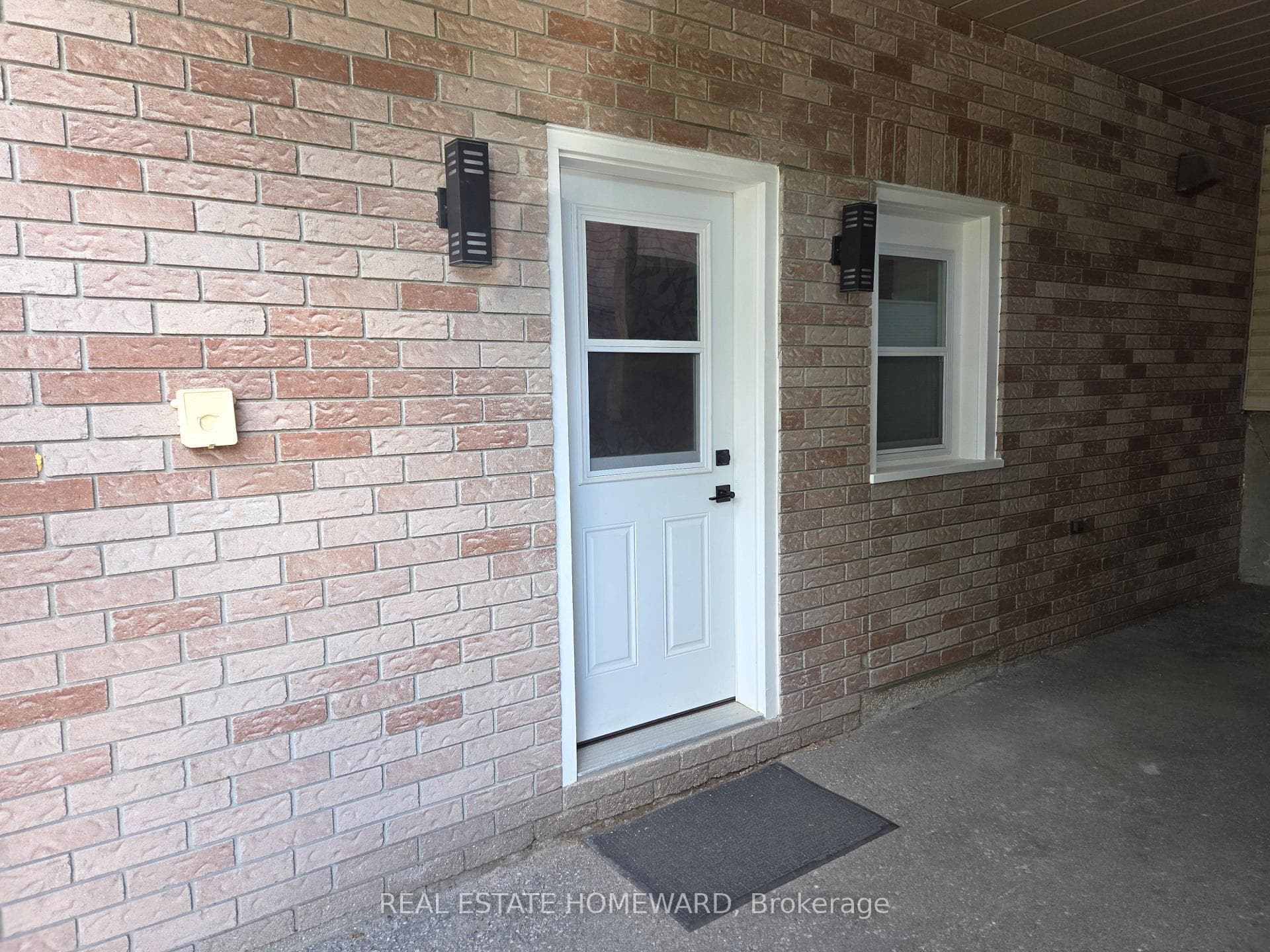 7 Bristow Court Unit B photo 12
