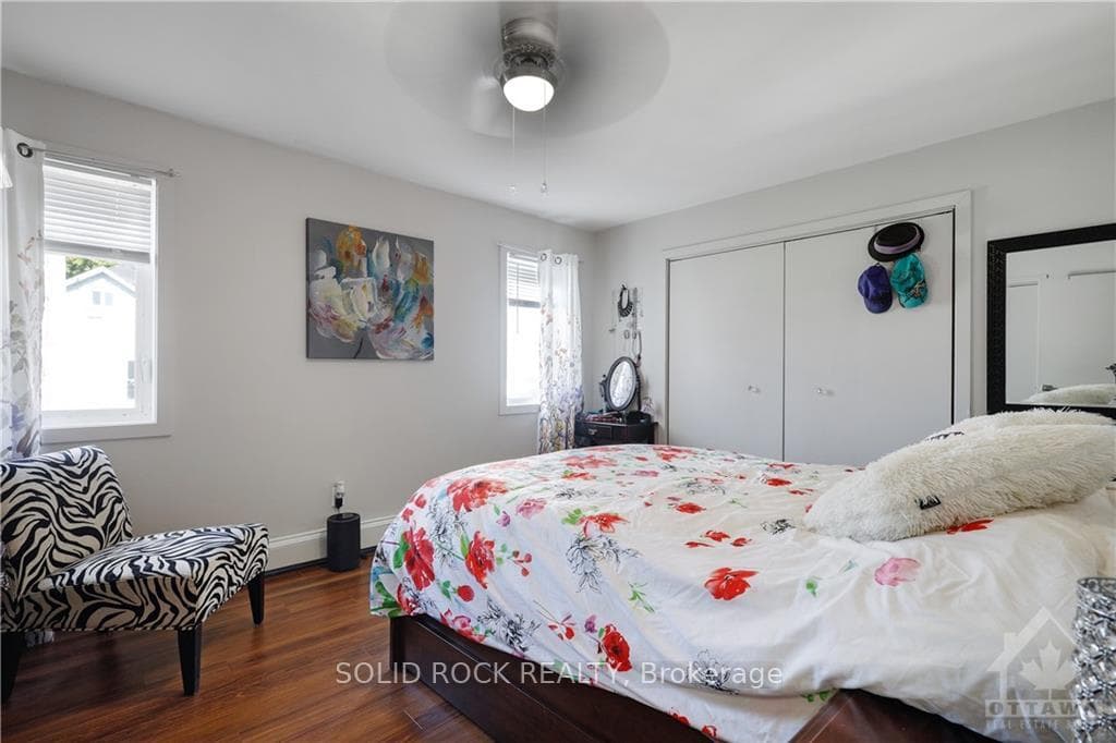 659 GEORGE Street photo 12