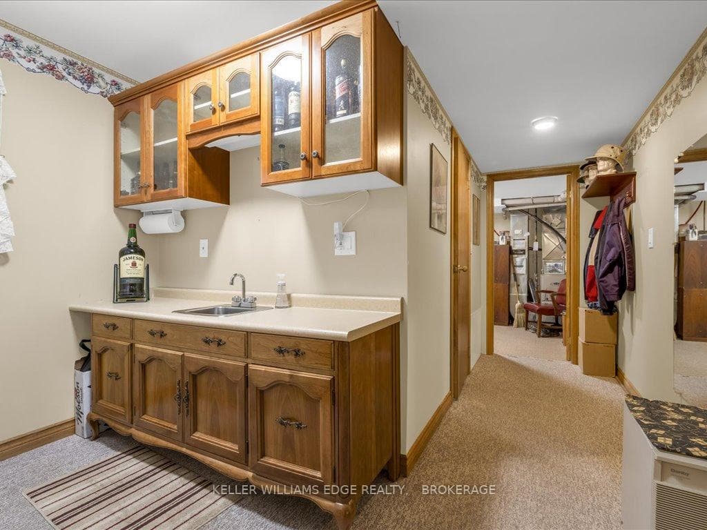 3245 HYMAN Avenue photo 26