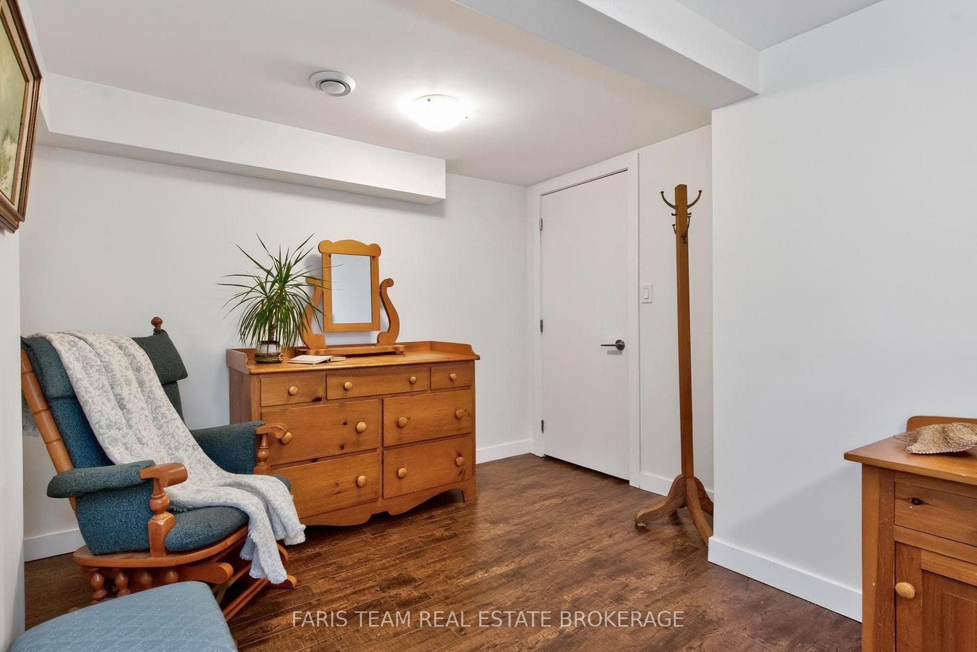 44 Jeffery Street photo 30