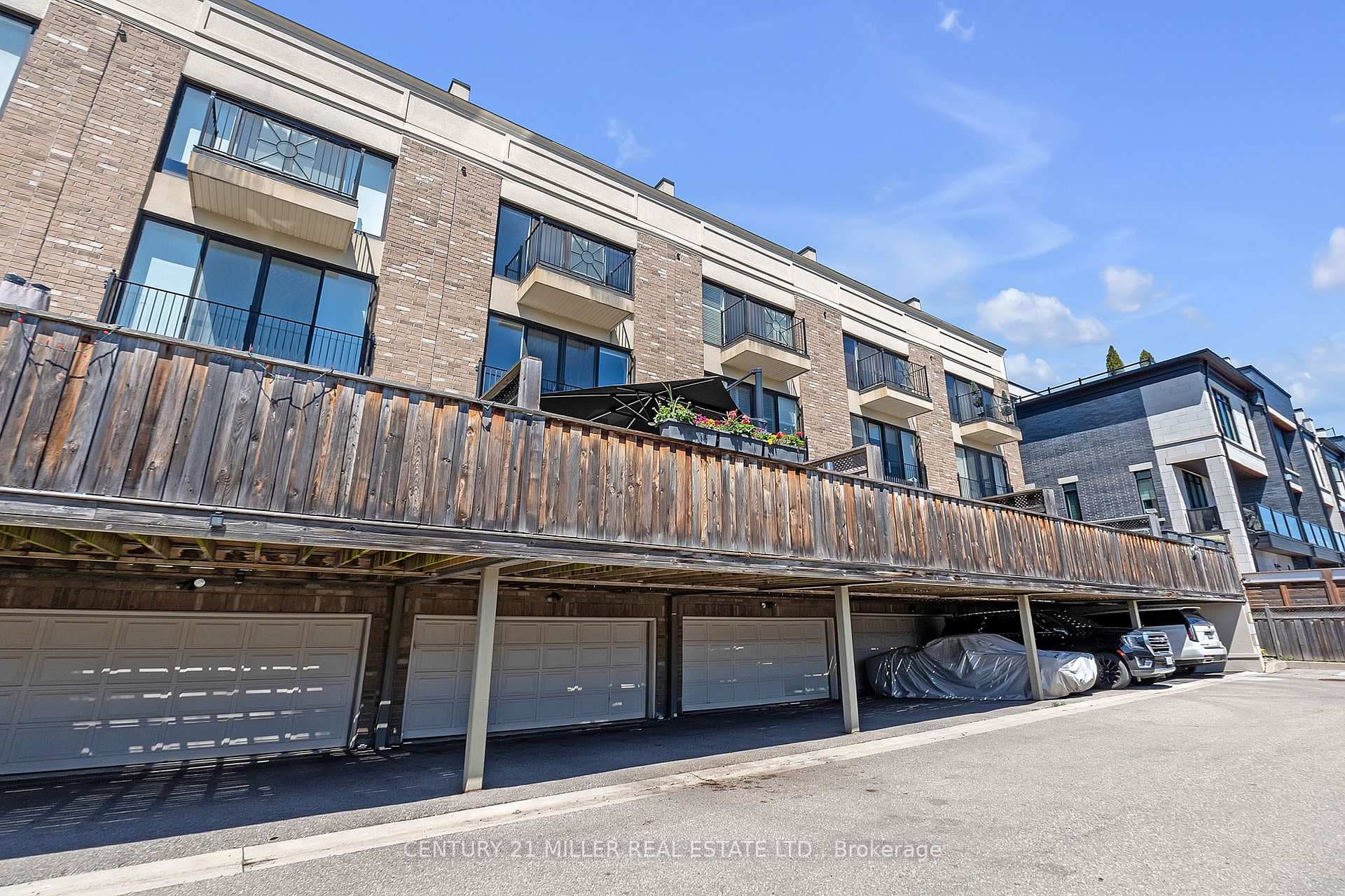 220 Rebecca Street photo 31