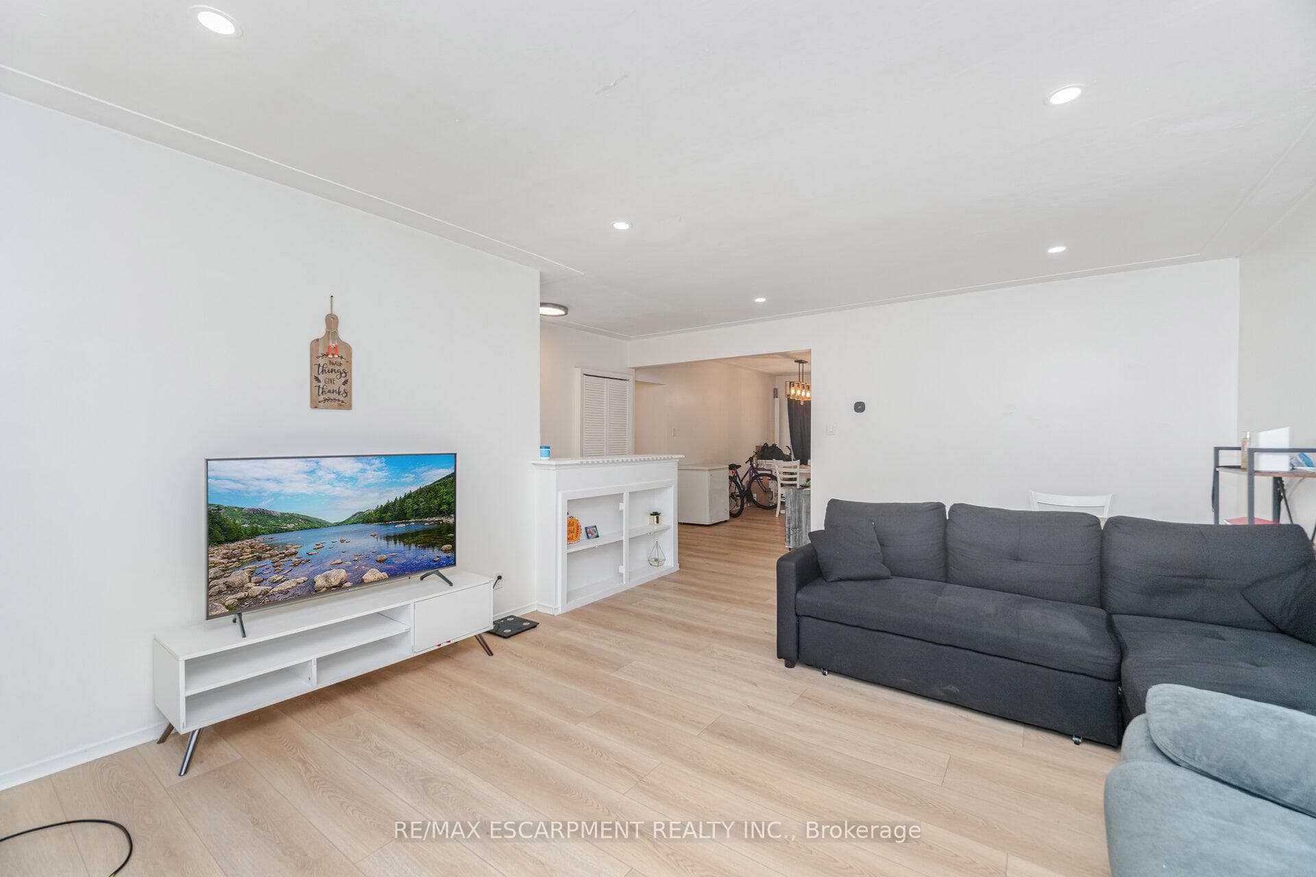 214 Forest Hill Drive Unit Upper photo 7