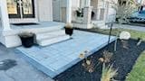533 Brooks Street photo 33