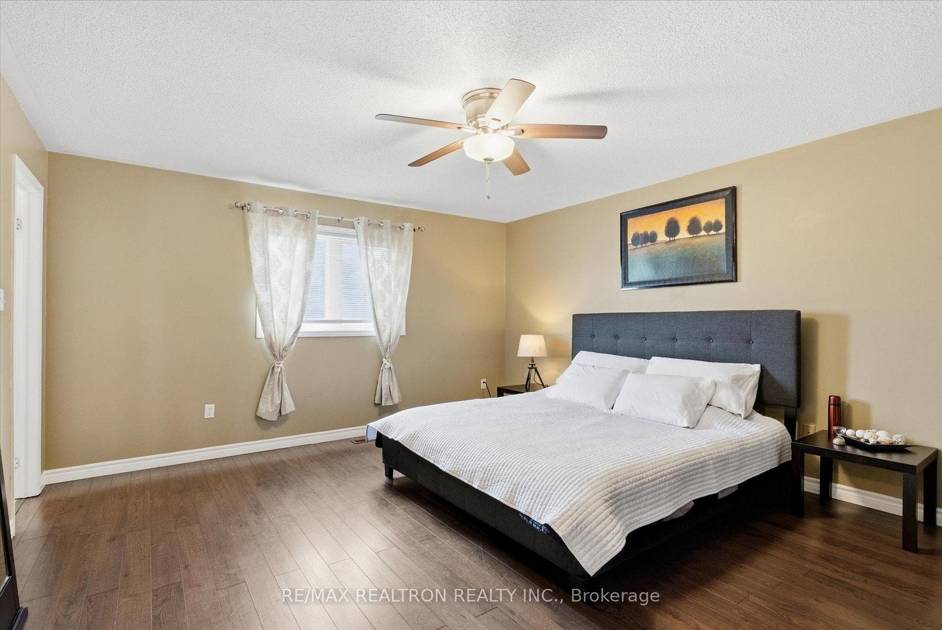 78 Hutton Place photo 25