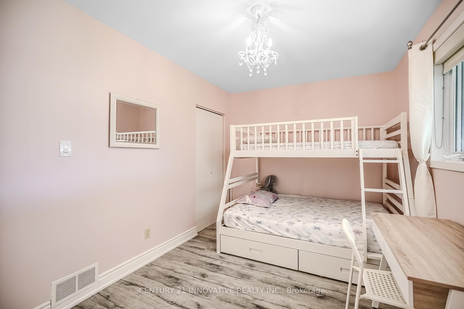 10 Stonefield Crescent photo 23