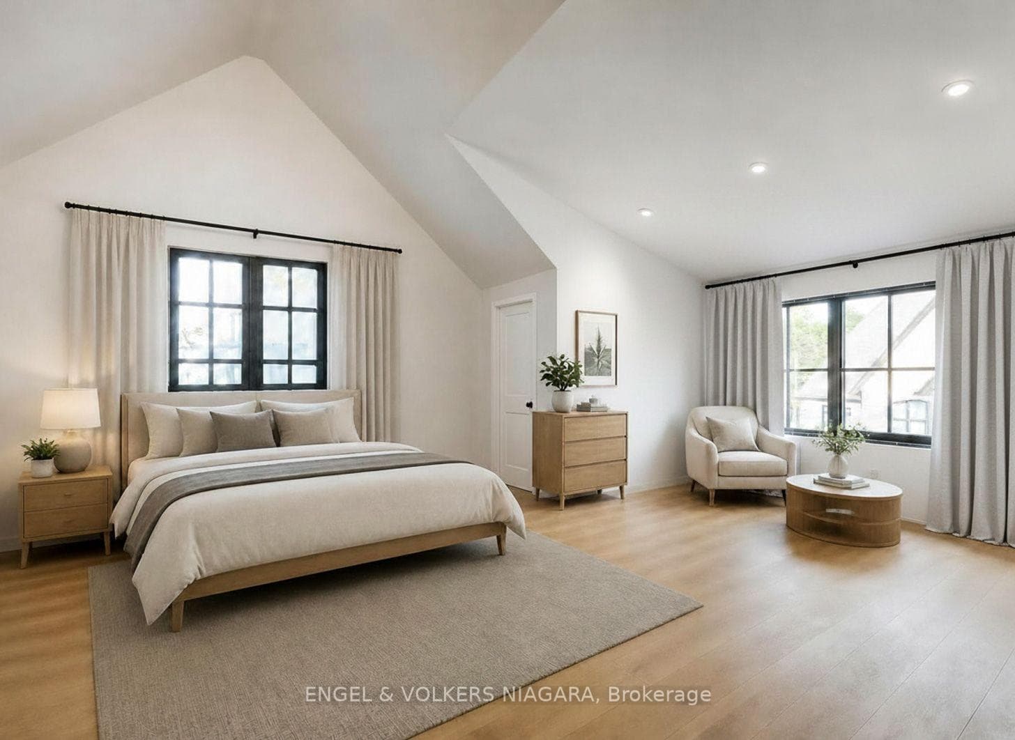 Bdrm 4 w/sitting area, 2 pc bath Virtually staged.