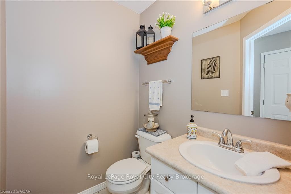 31 SCHRODER Crescent Unit 40 photo 7