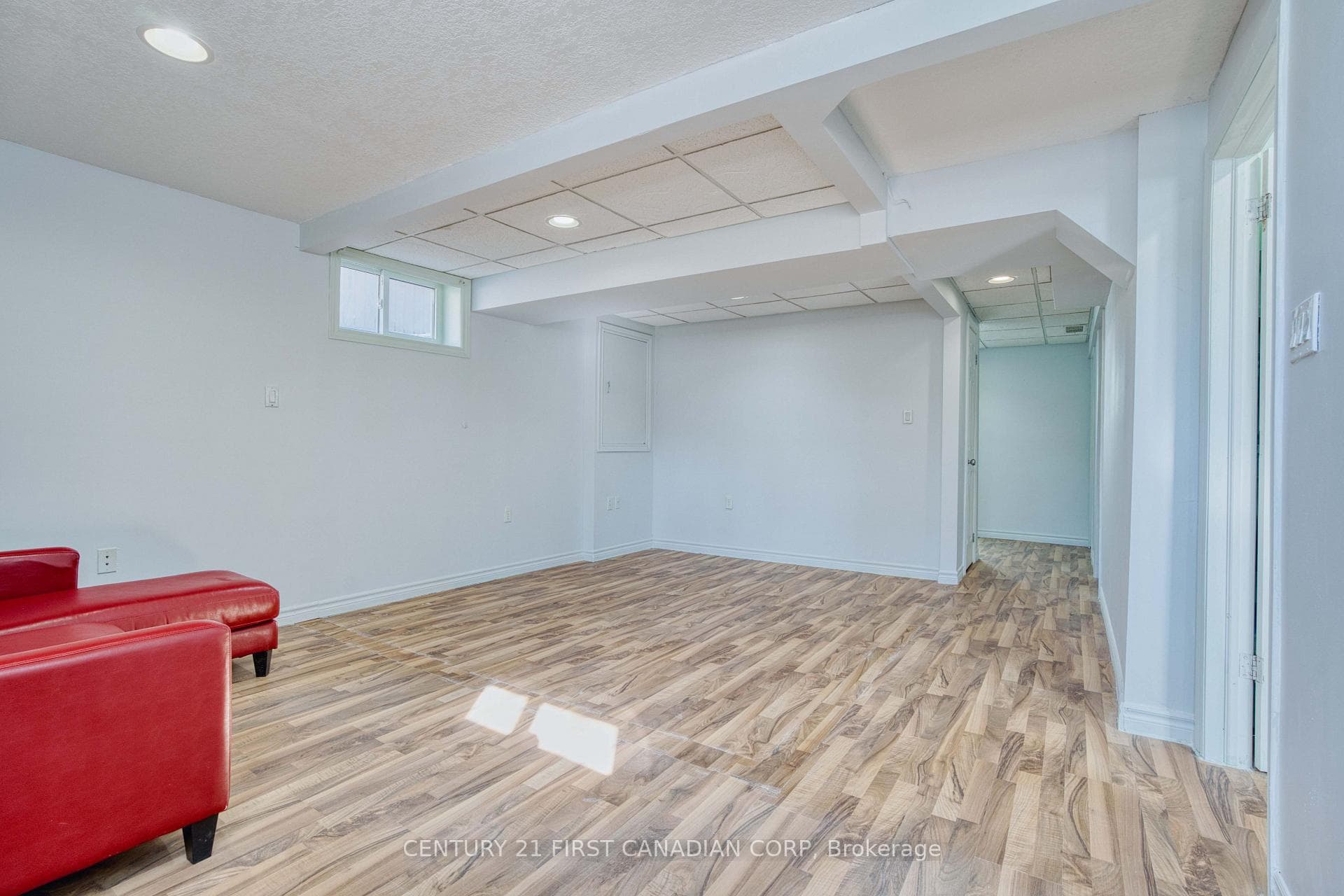 89 Mctaggart Court photo 34