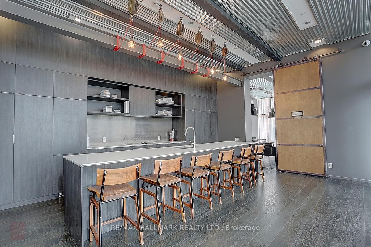 5 St Joseph Street Unit 1806 photo 18