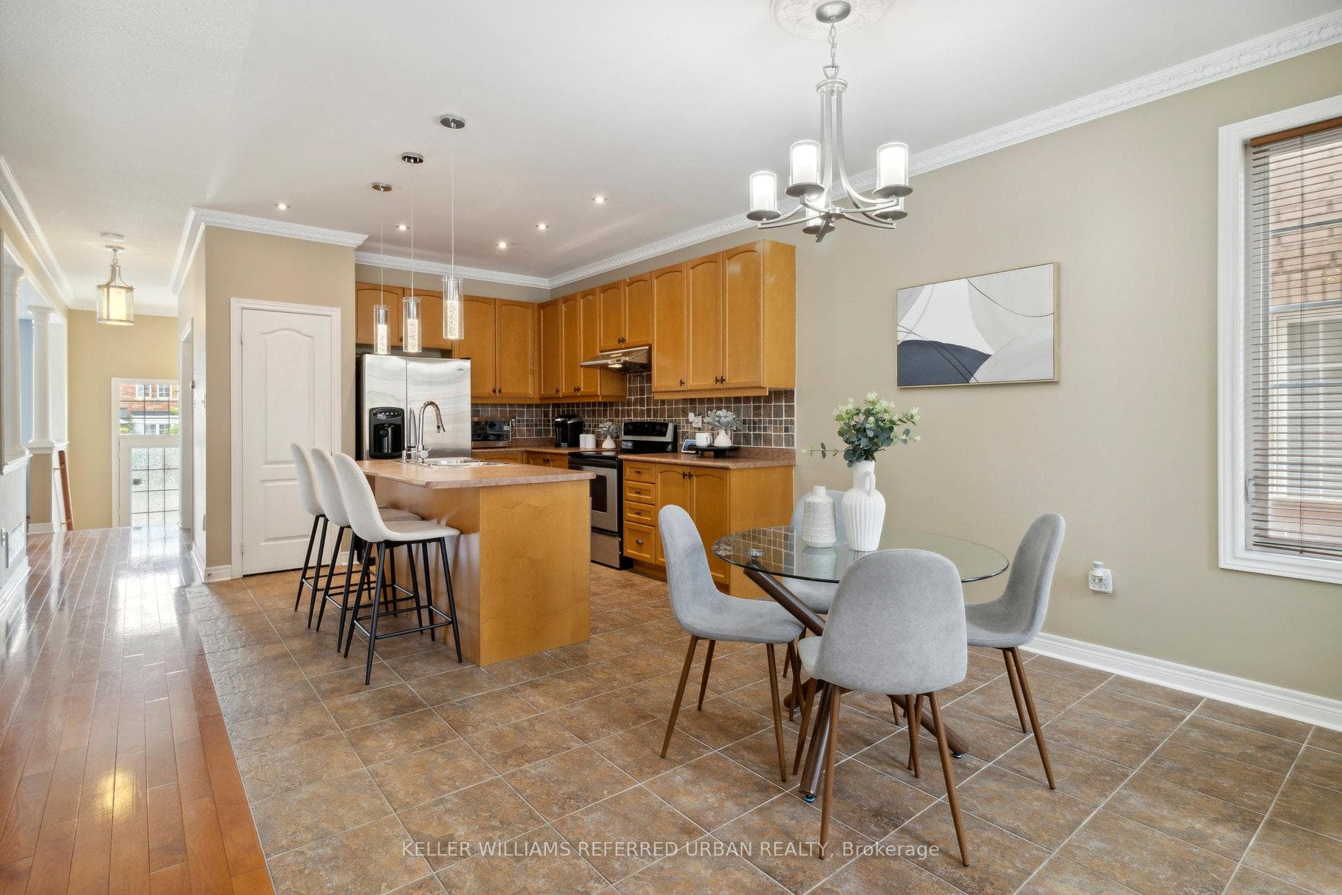 35 Manley Avenue photo 11