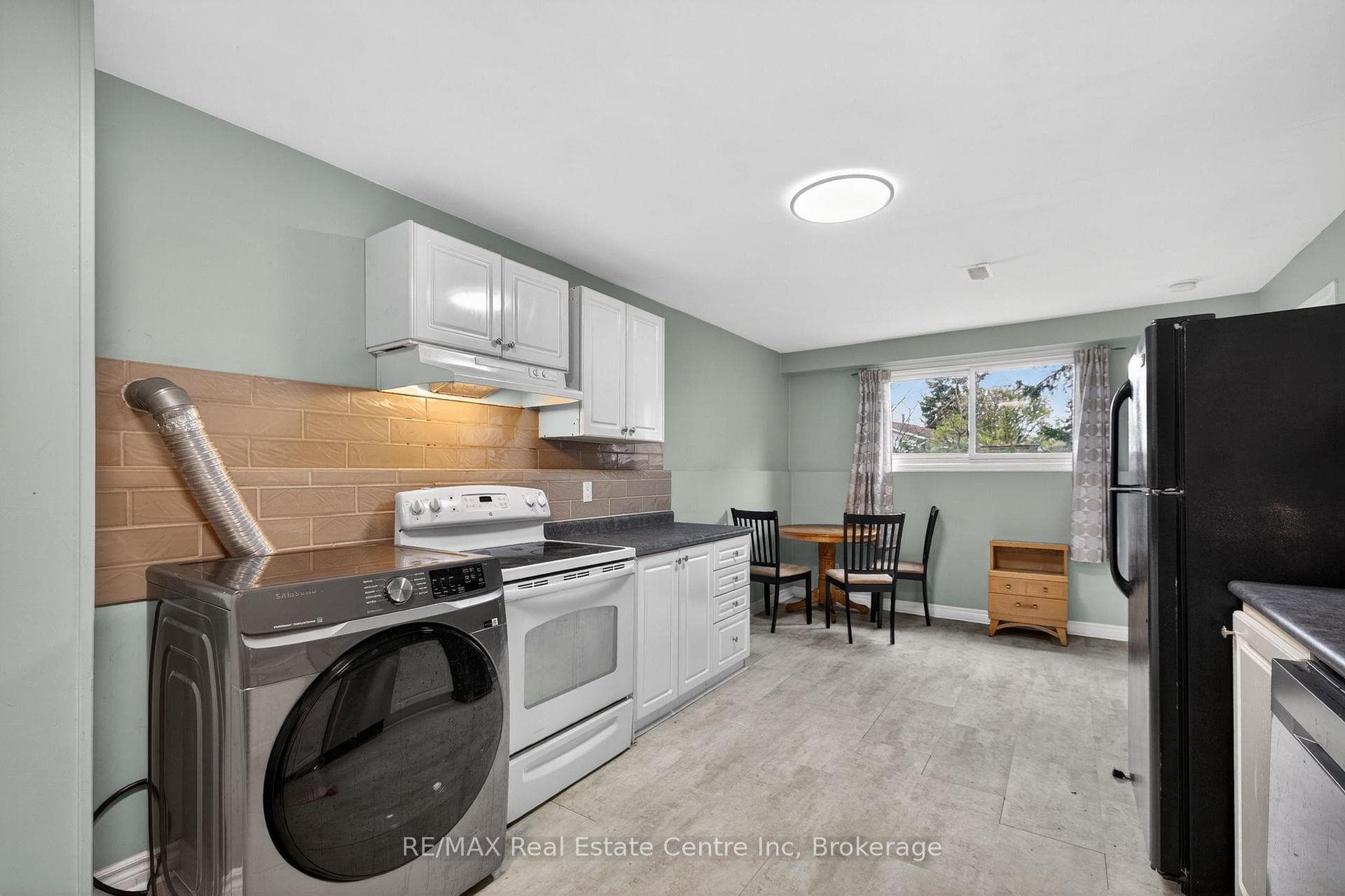 9 Sanderson Drive photo 34