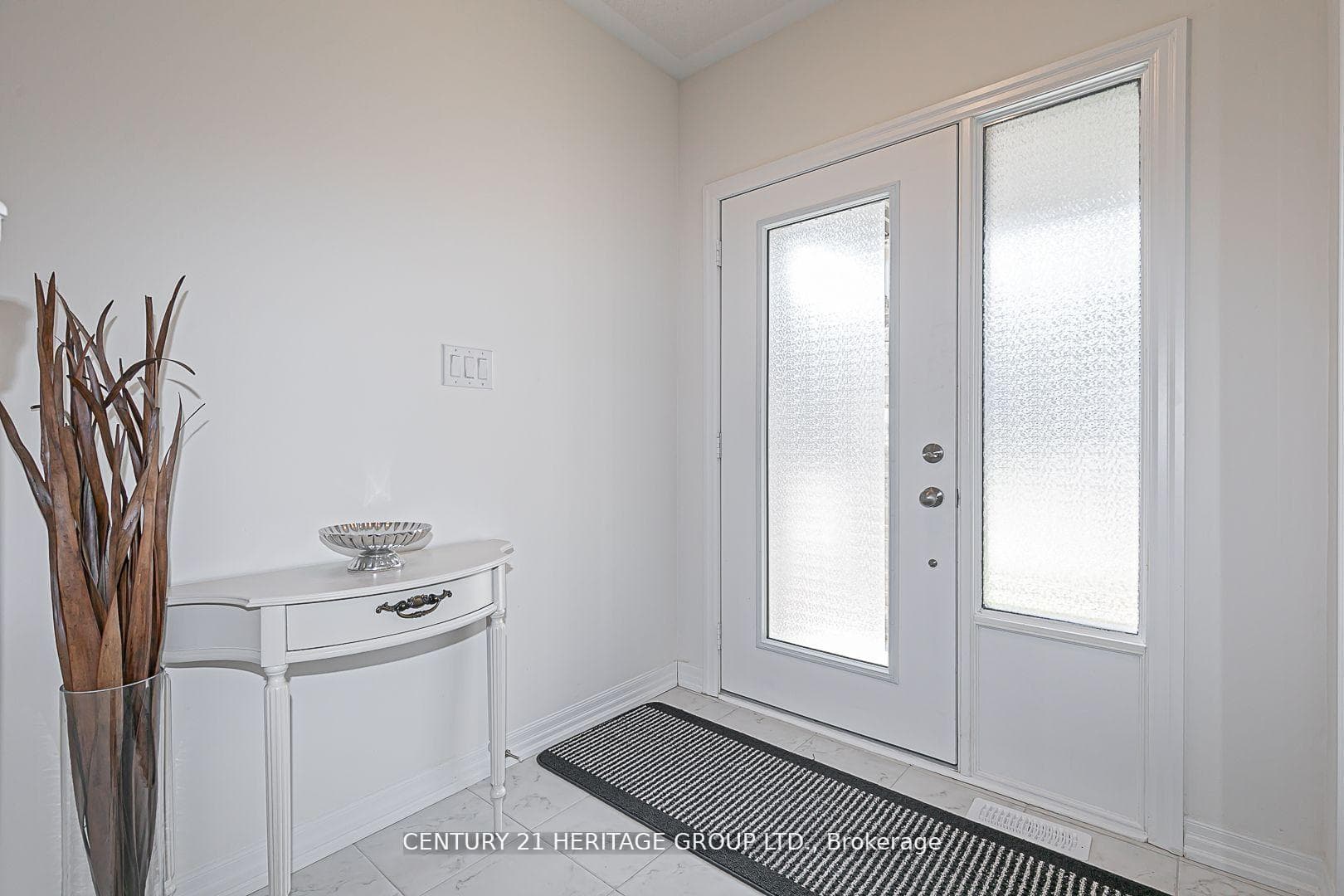 50 Delano Way photo 4