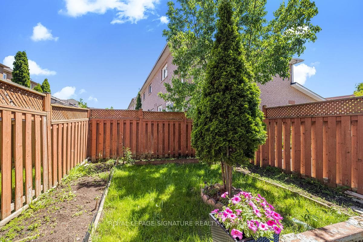 162 Parktree Drive photo 30