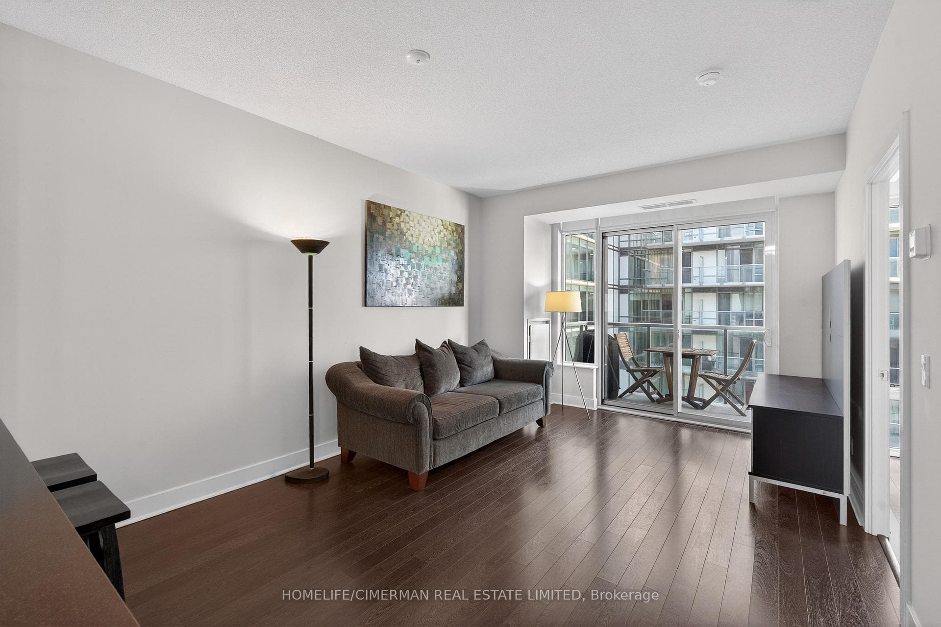 90 Stadium Road Unit 601 photo 3