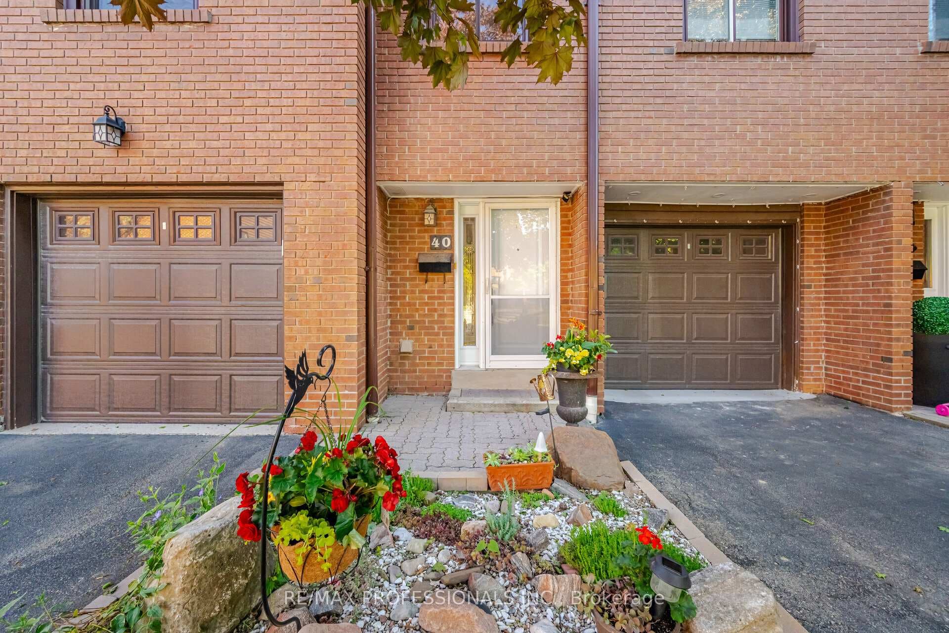4230 Fieldgate Drive Unit 40 photo 4