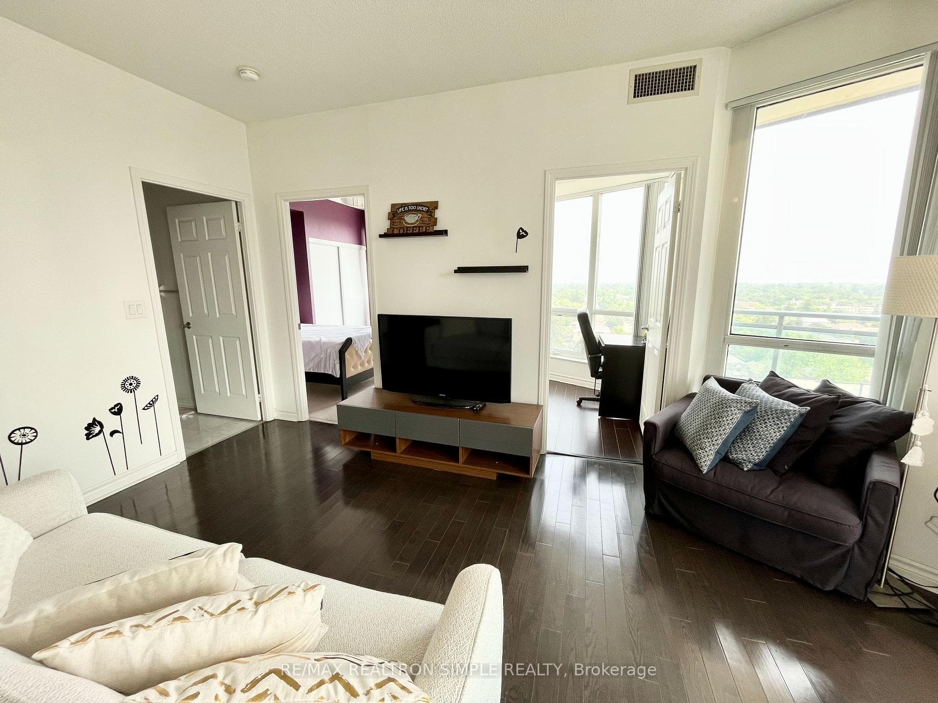 18 Holmes Avenue Unit 1303 photo 1