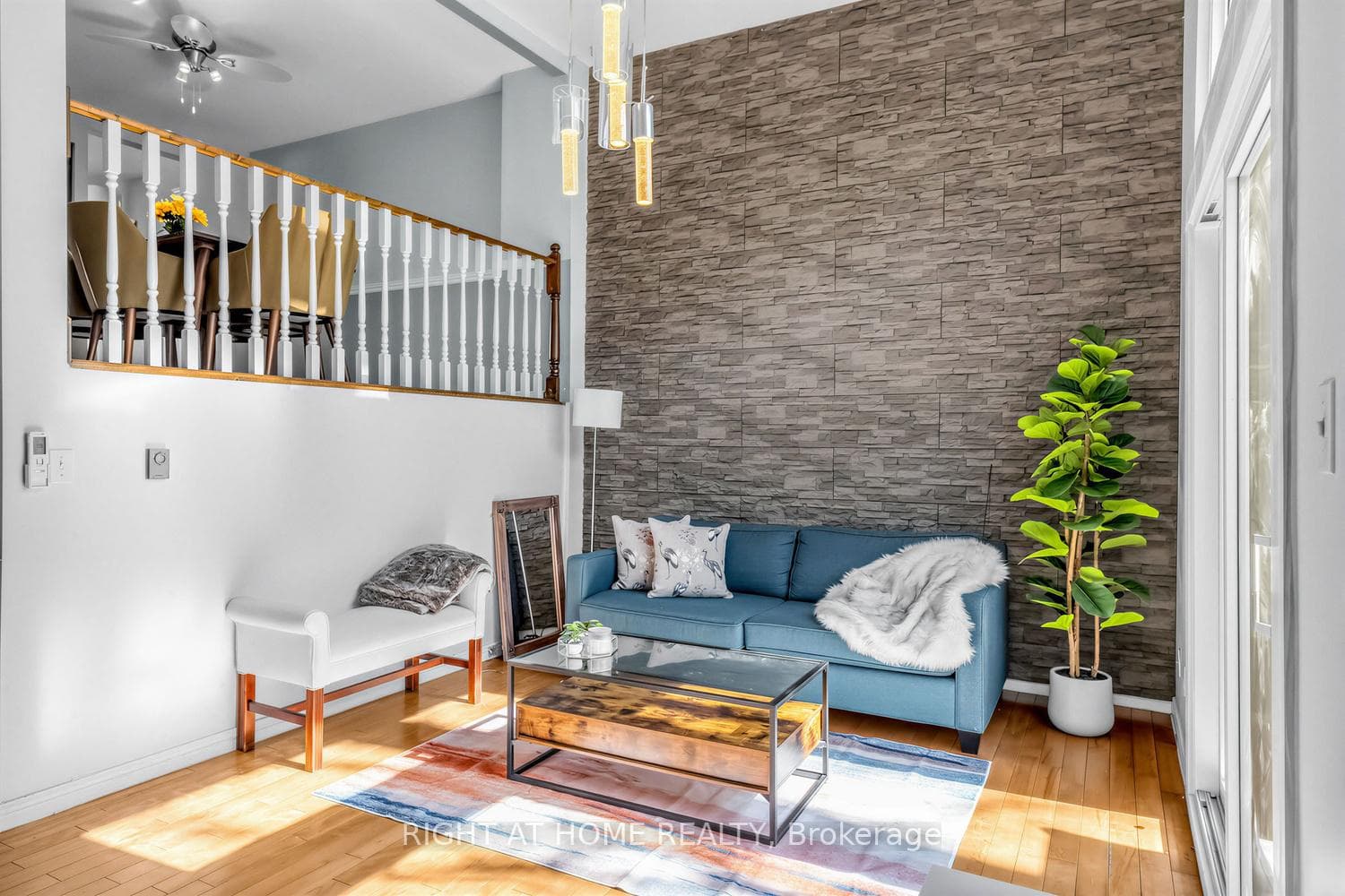2 Worton Avenue Unit 3 photo 3