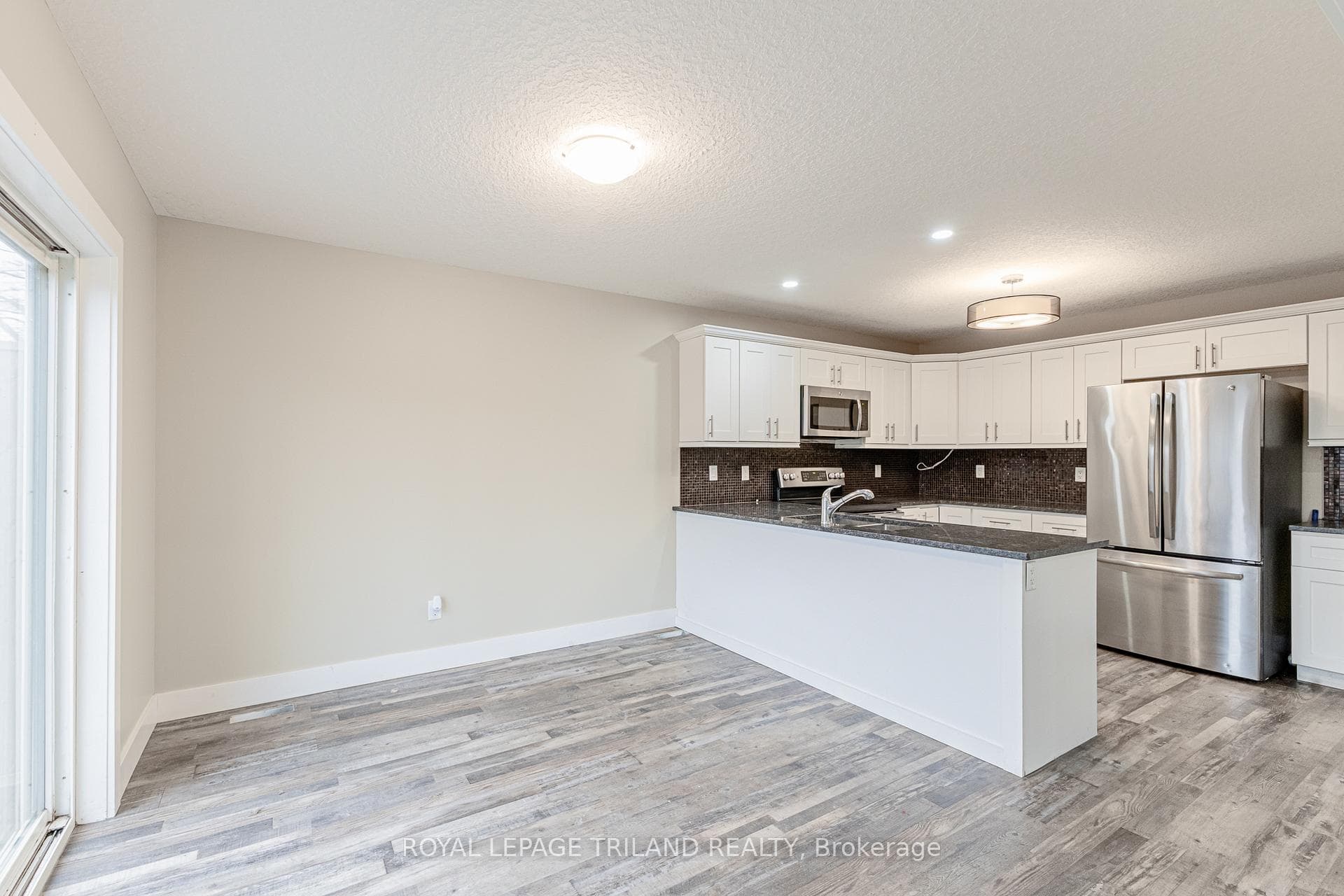 30 Wondergrove Court photo 15