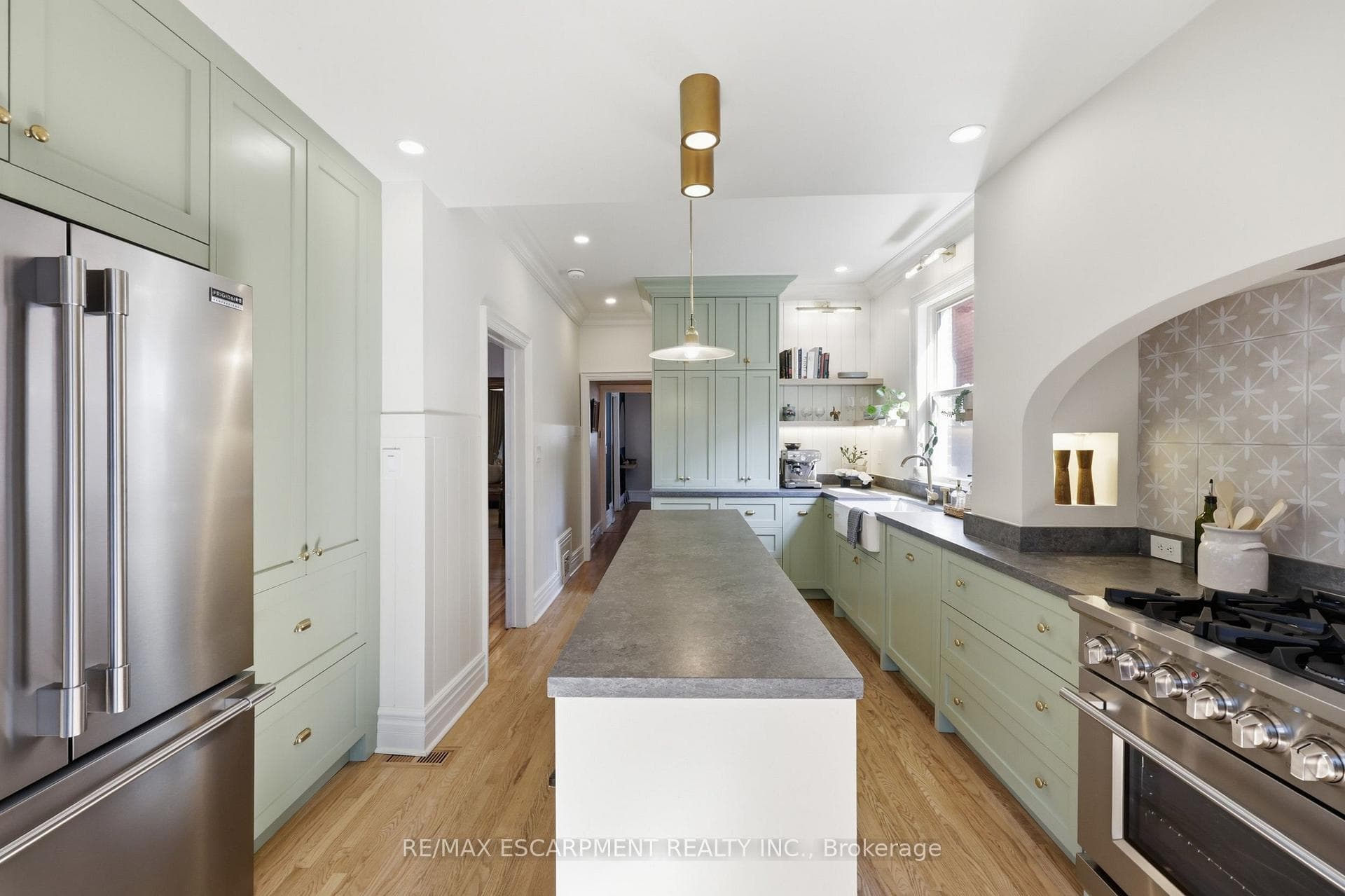 70 Gage Avenue photo 19