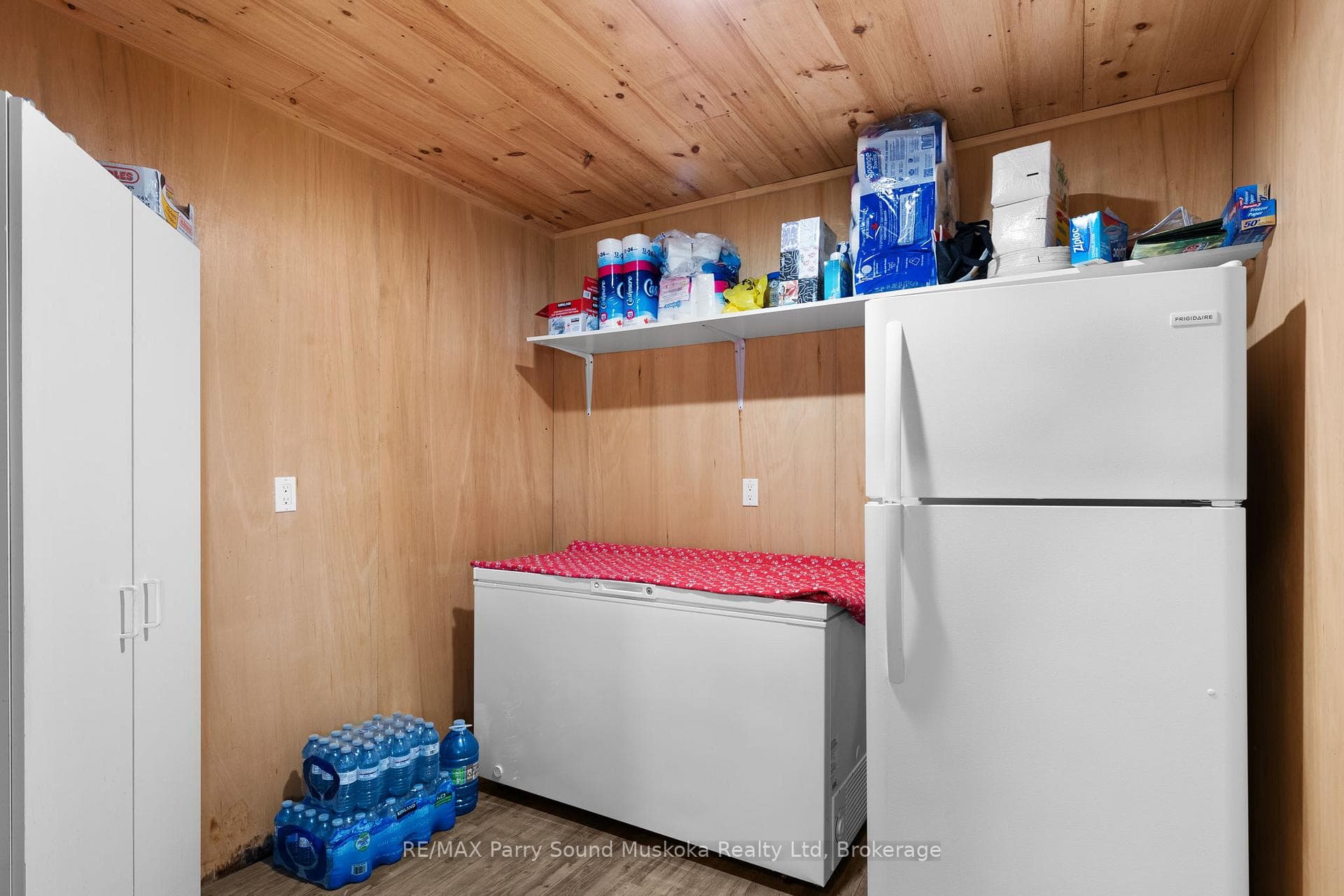 16 B55 Island N/A photo 20