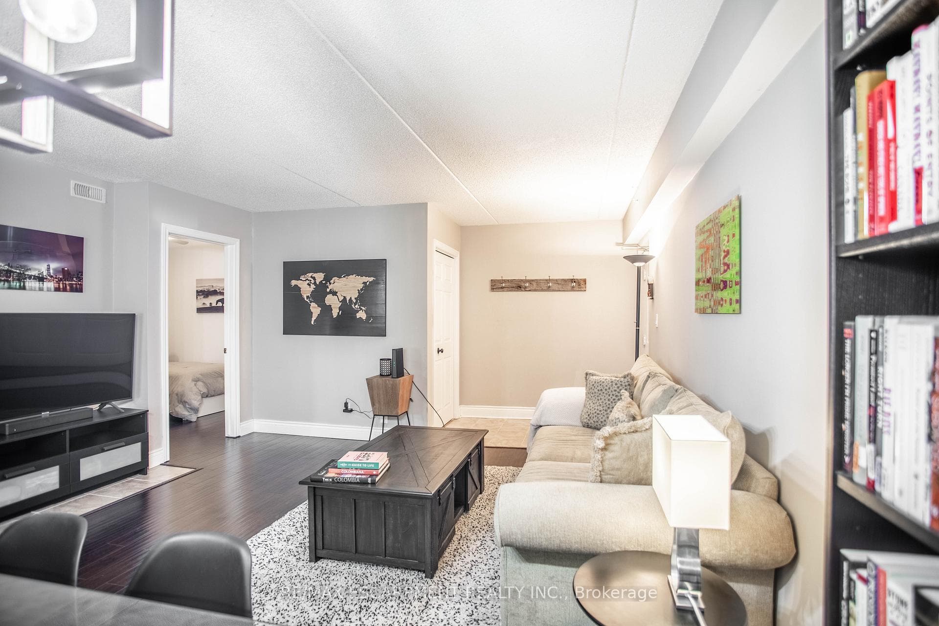 2055 Appleby Line Unit 105 photo 2