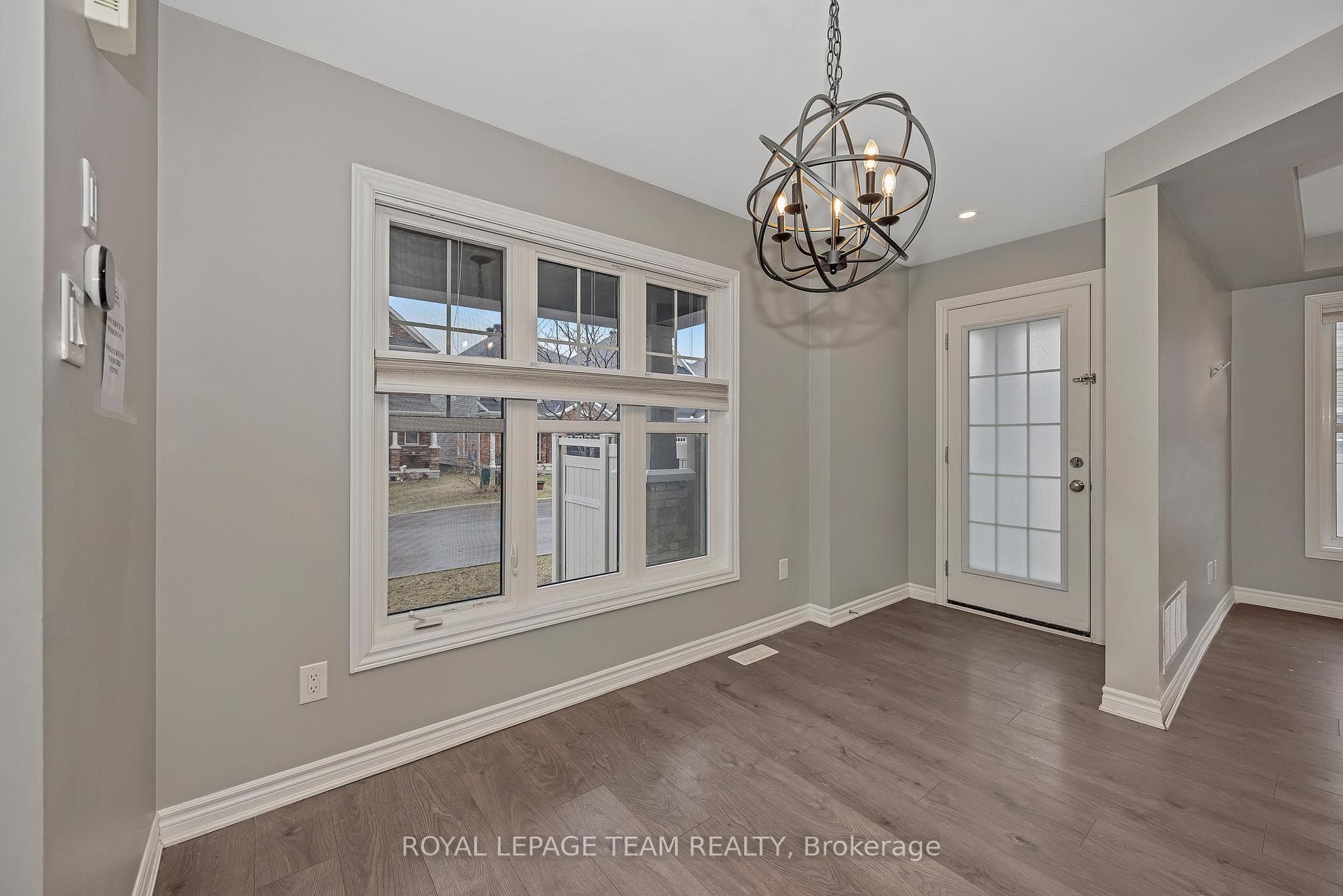 659 Pearl Dace Crescent photo 17
