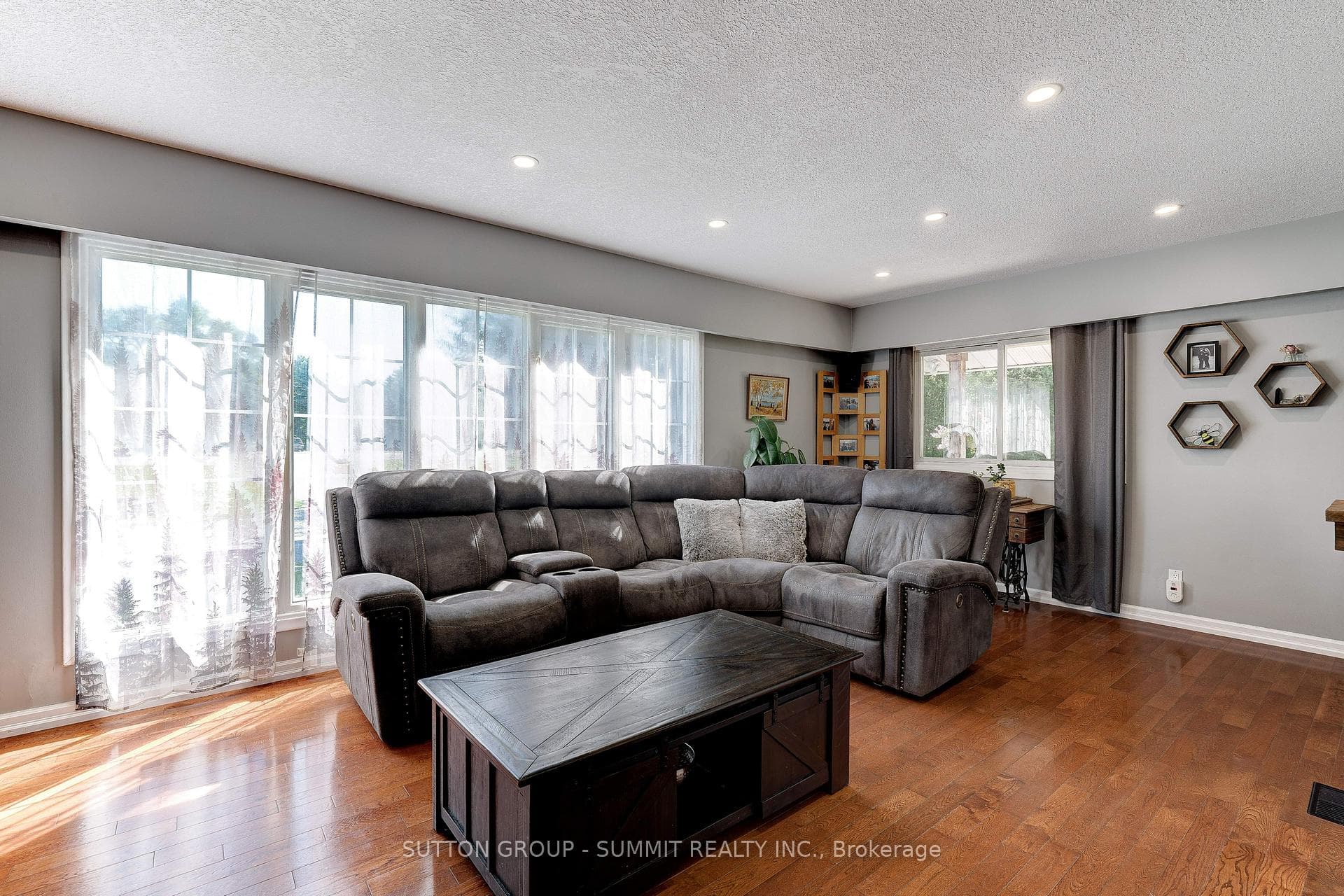 81 Brock Road photo 5
