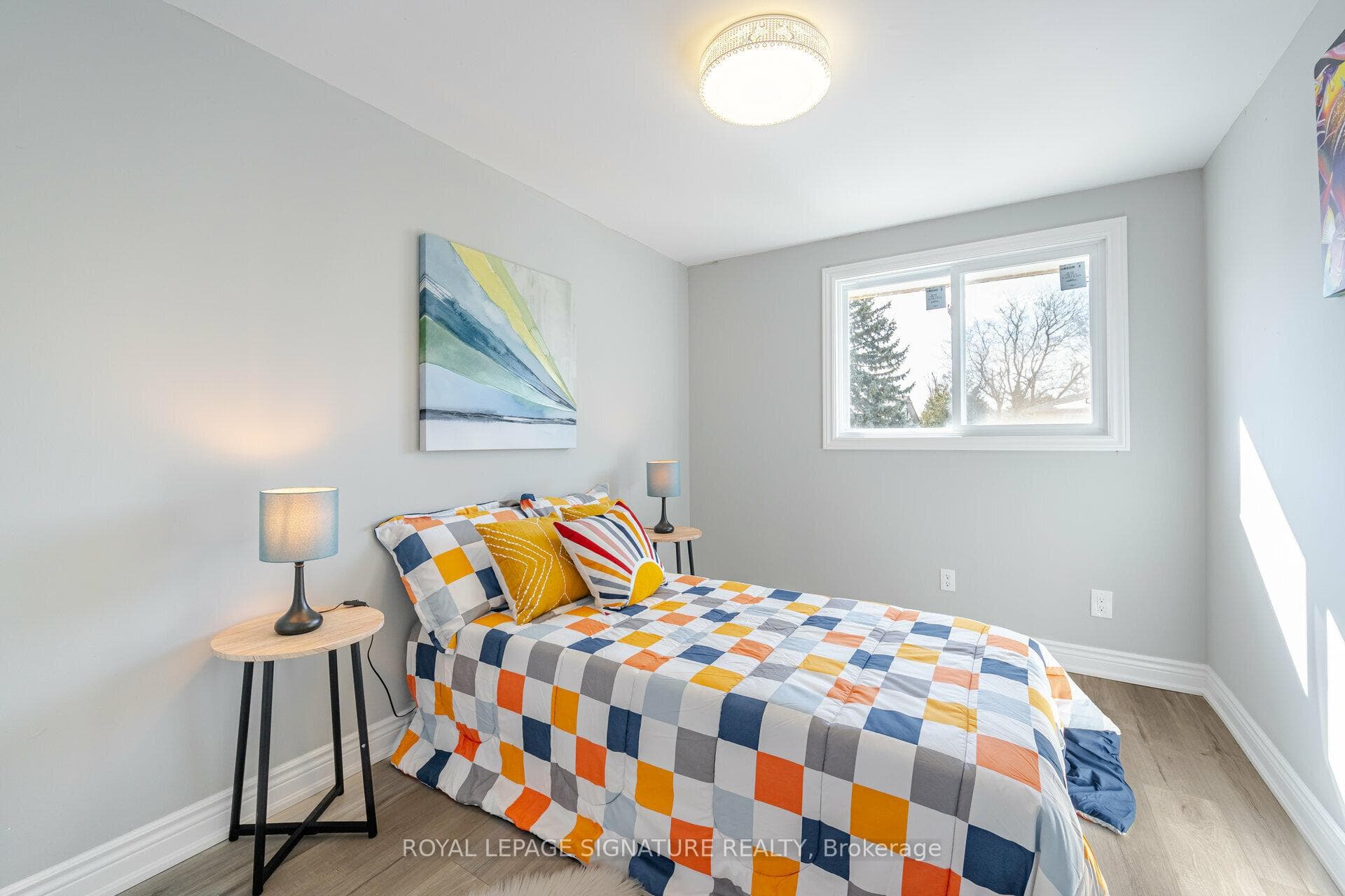 132 Capreol Court photo 20