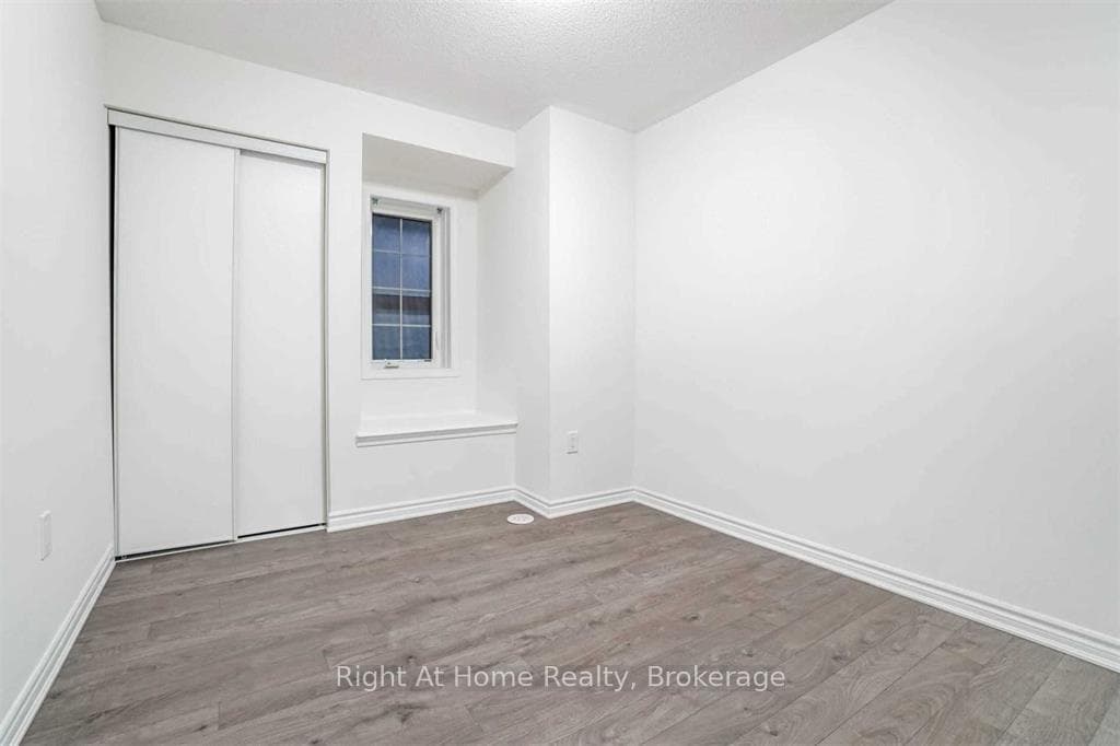 297 Murlock Heights photo 18