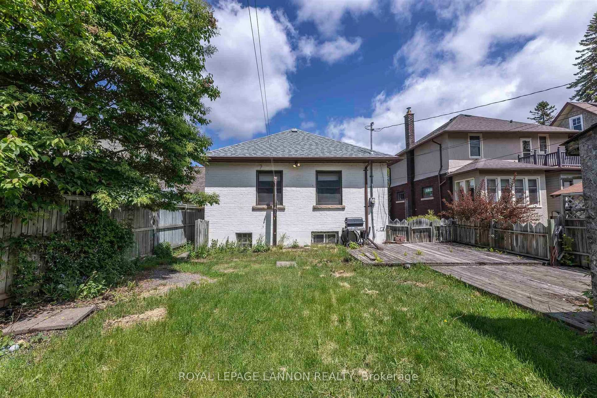 1428 Ridgeway Street photo 18