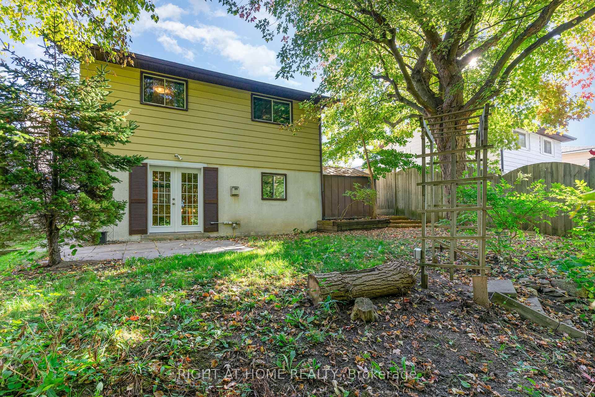 420 Safari Drive photo 26